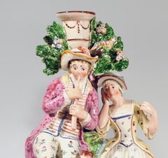 Staffordshire Perlenwaren Paar große Kerzenleuchter Figurengruppen:: 1790-1810