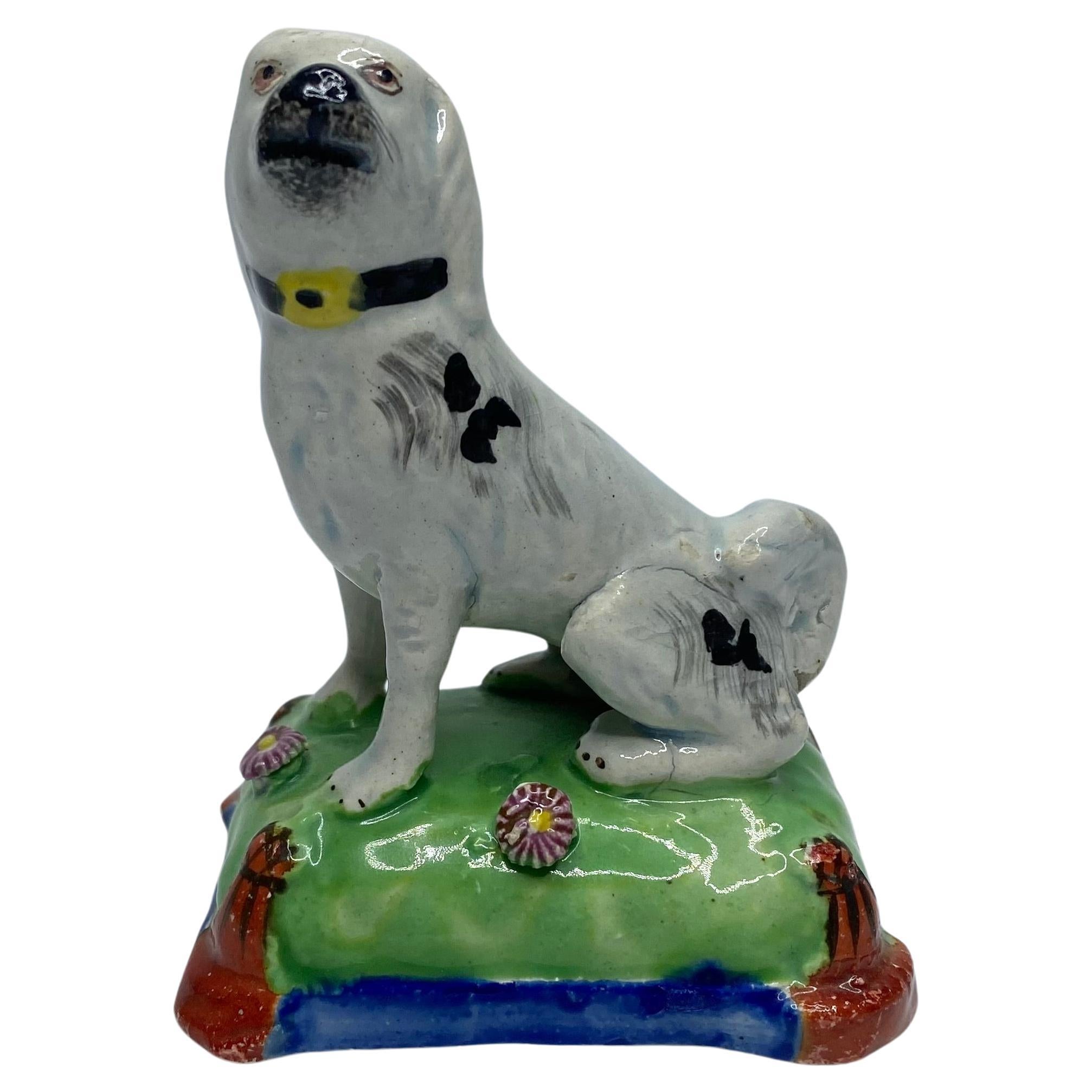 Staffordshire pearlware seated dog, c. 1830. For Sale