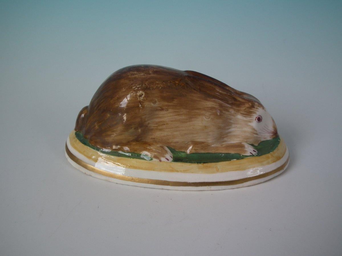 Victorien Figure de lapin en porcelaine du Staffordshire en vente