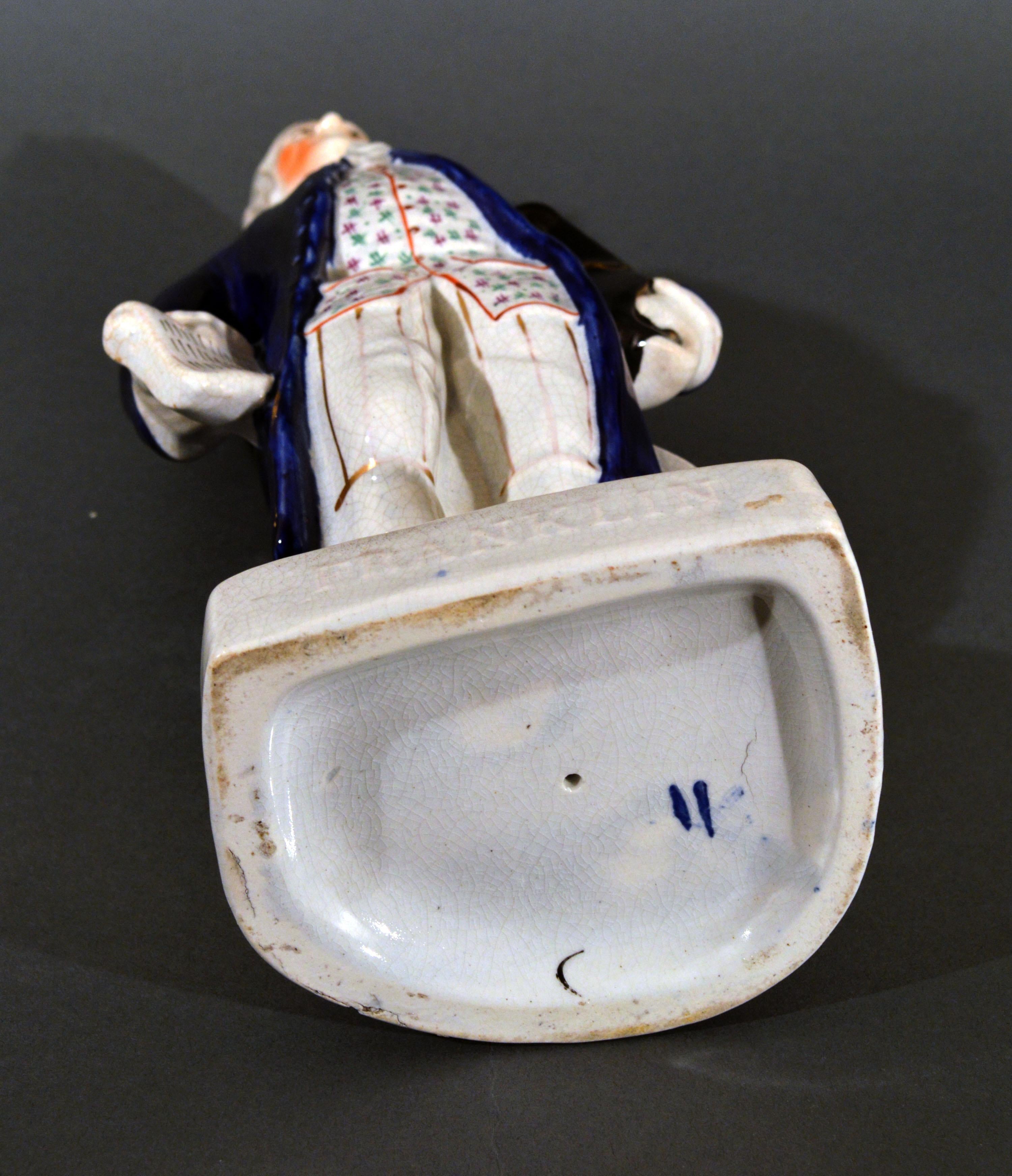 Classico americano Figura in ceramica Staffordshire di Benjamin Franklin, con nome sulla base in vendita
