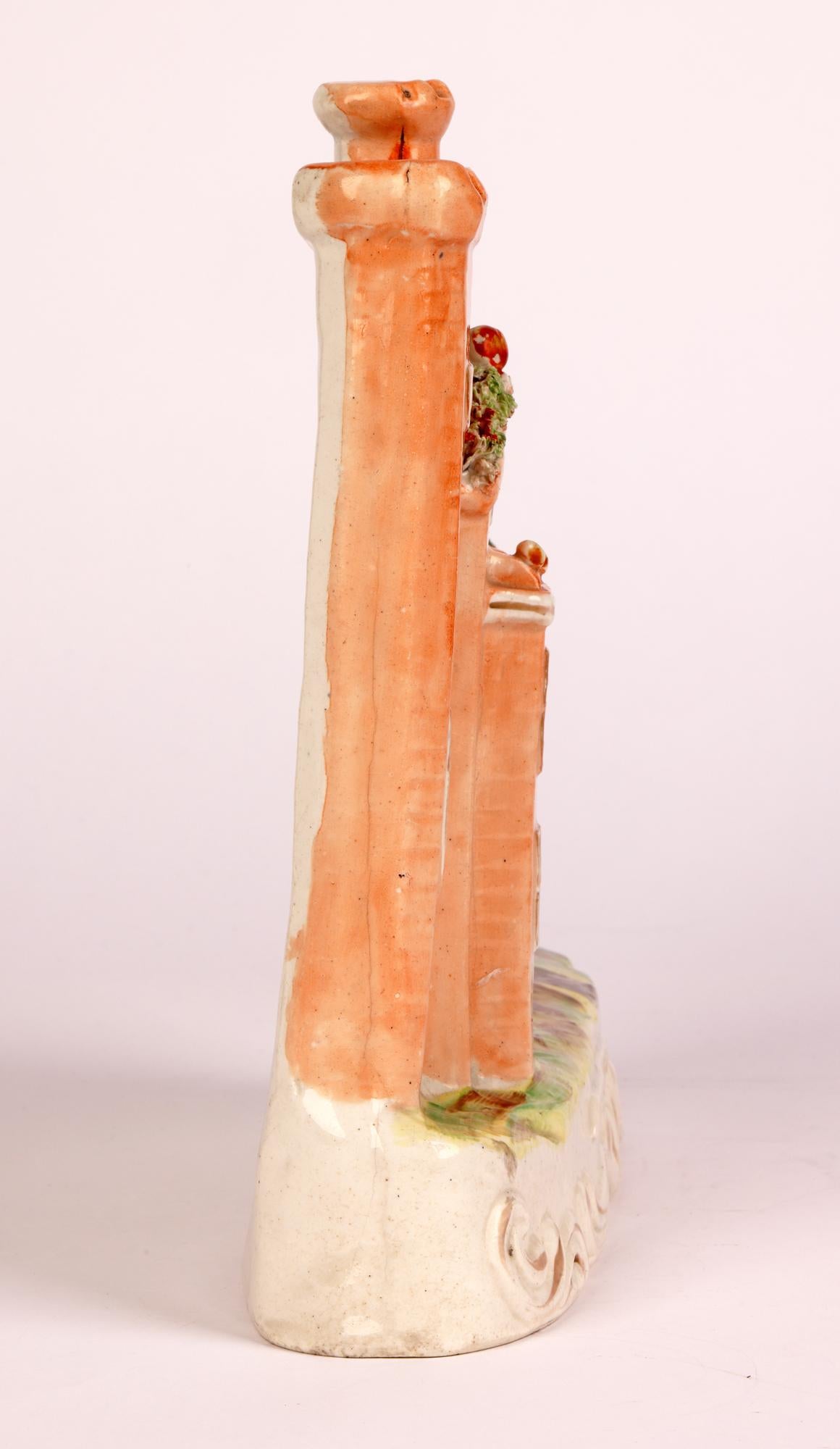 Modelo de fondo plano de cerámica de Staffordshire del castillo de Balmoral en venta 3