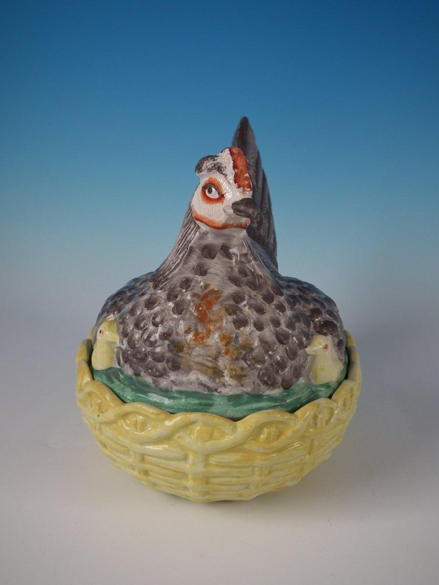 Staffordshire Pottery Hen with Chicks on Nest 2