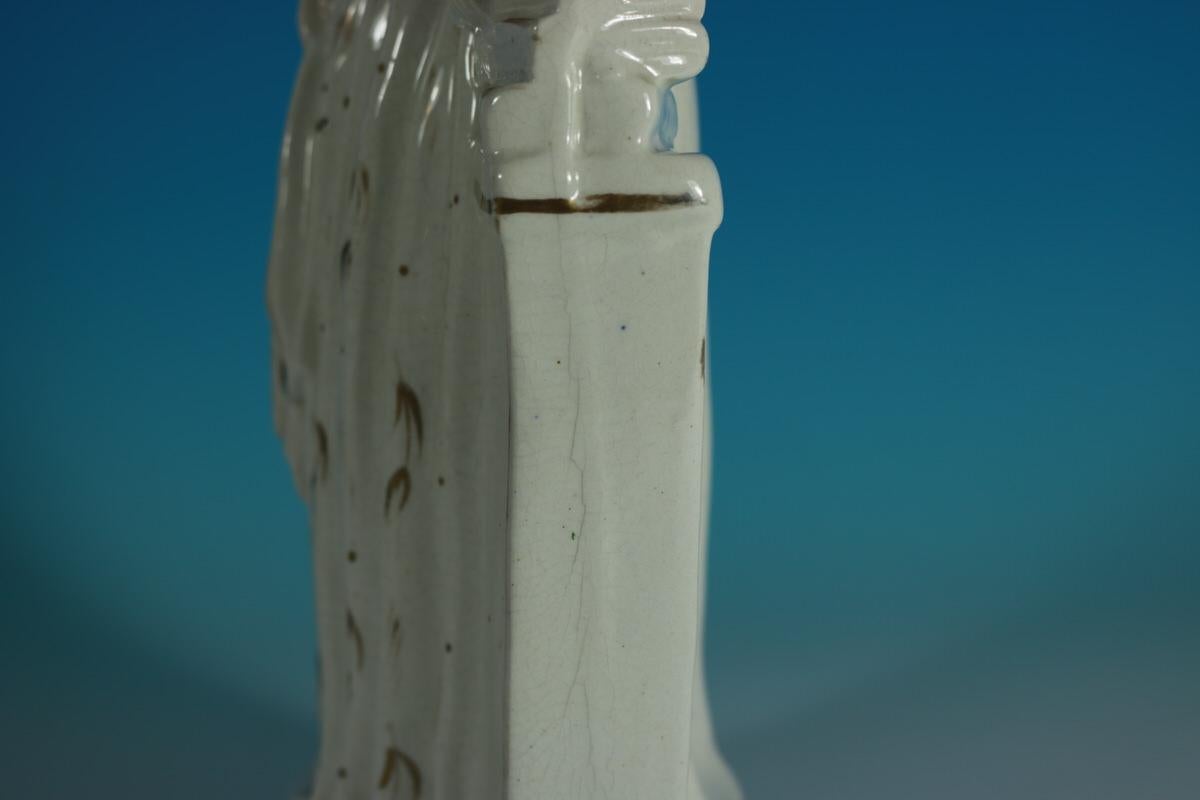 Figura de cerámica de Staffordshire de la Srta. Florence Nightingale 1