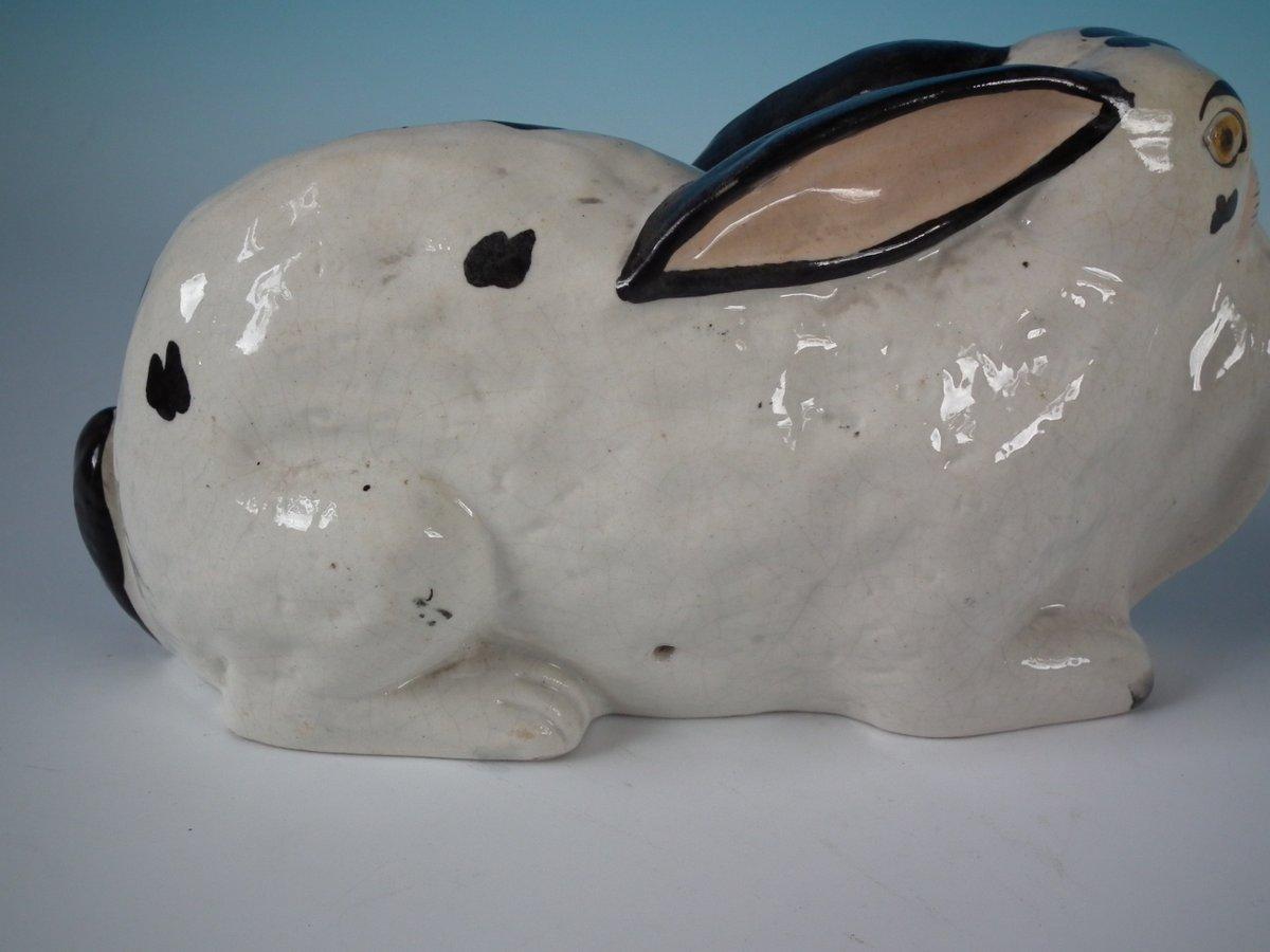 Staffordshire Pottery Rabbit Eating Lettuce 5