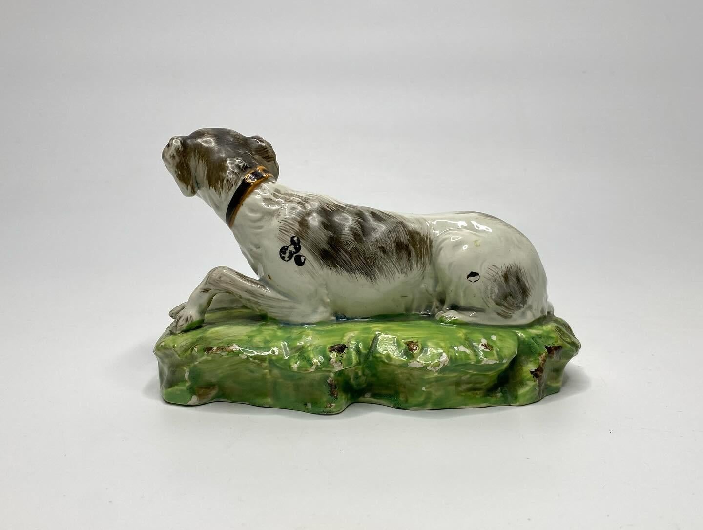 Georgian Staffordshire pottery Setter, Enoch Wood factory, c. 1820. For Sale