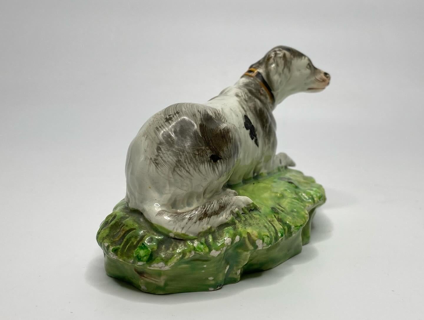 English Staffordshire pottery Setter, Enoch Wood factory, c. 1820. For Sale
