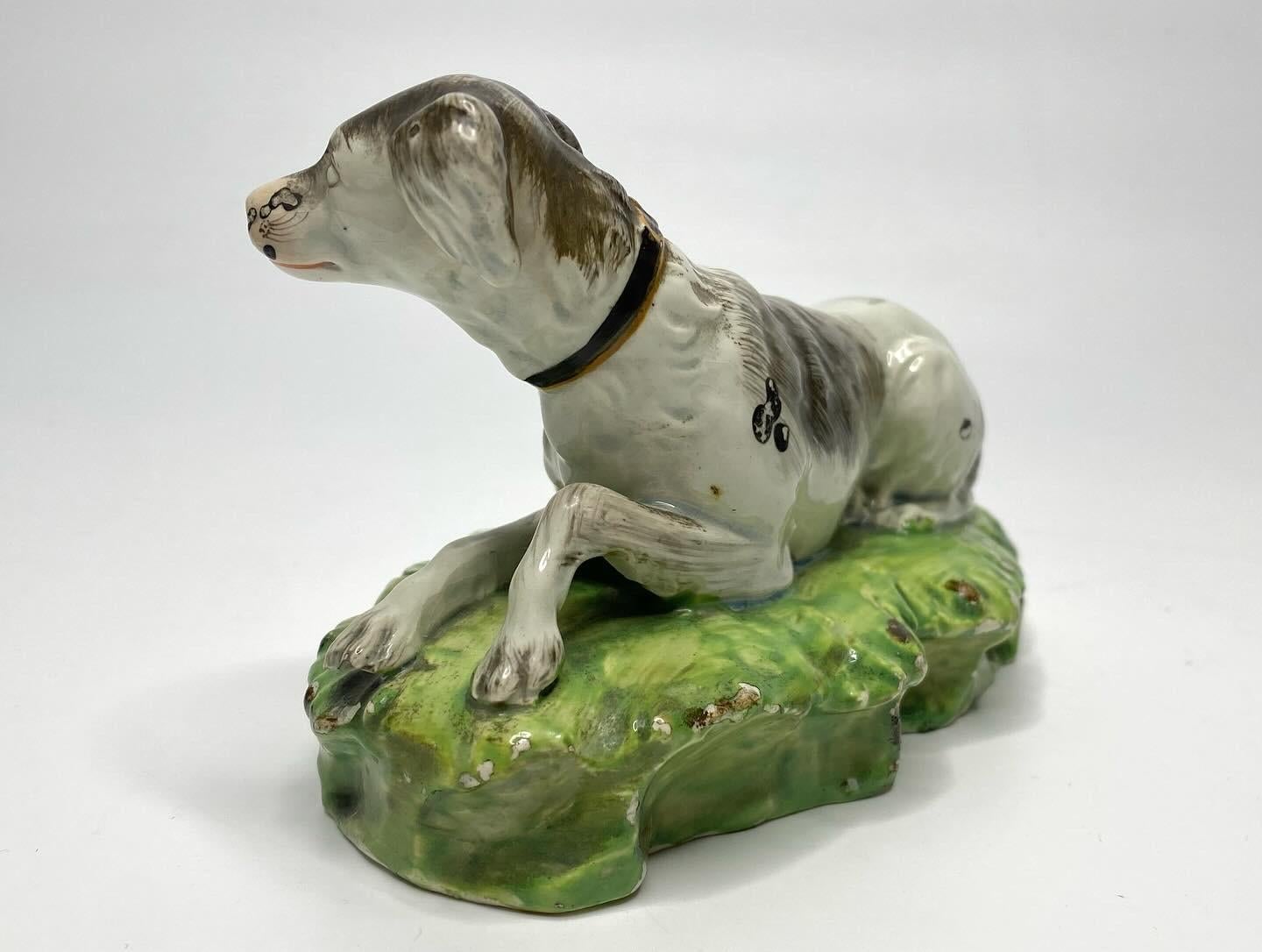 Early 19th Century Staffordshire pottery Setter, Enoch Wood factory, c. 1820. For Sale