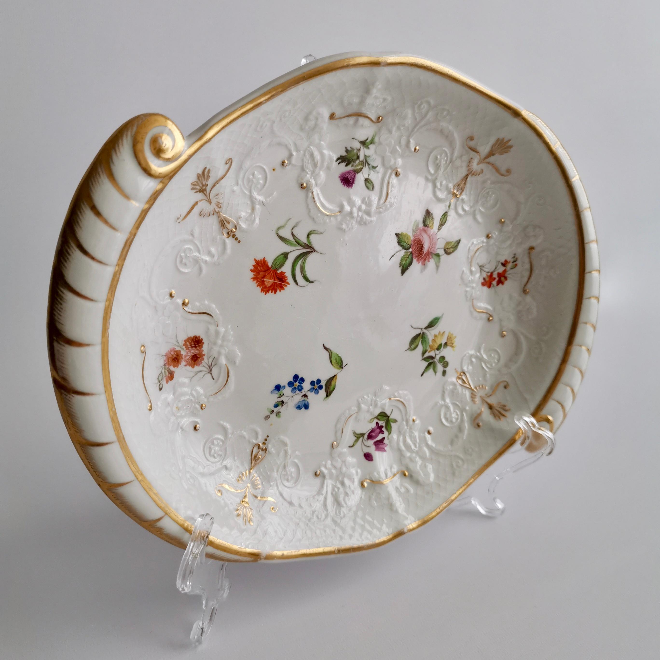 English Staffordshire Serving Dish White Floral with Fine Union Moulding circa 1801-1820