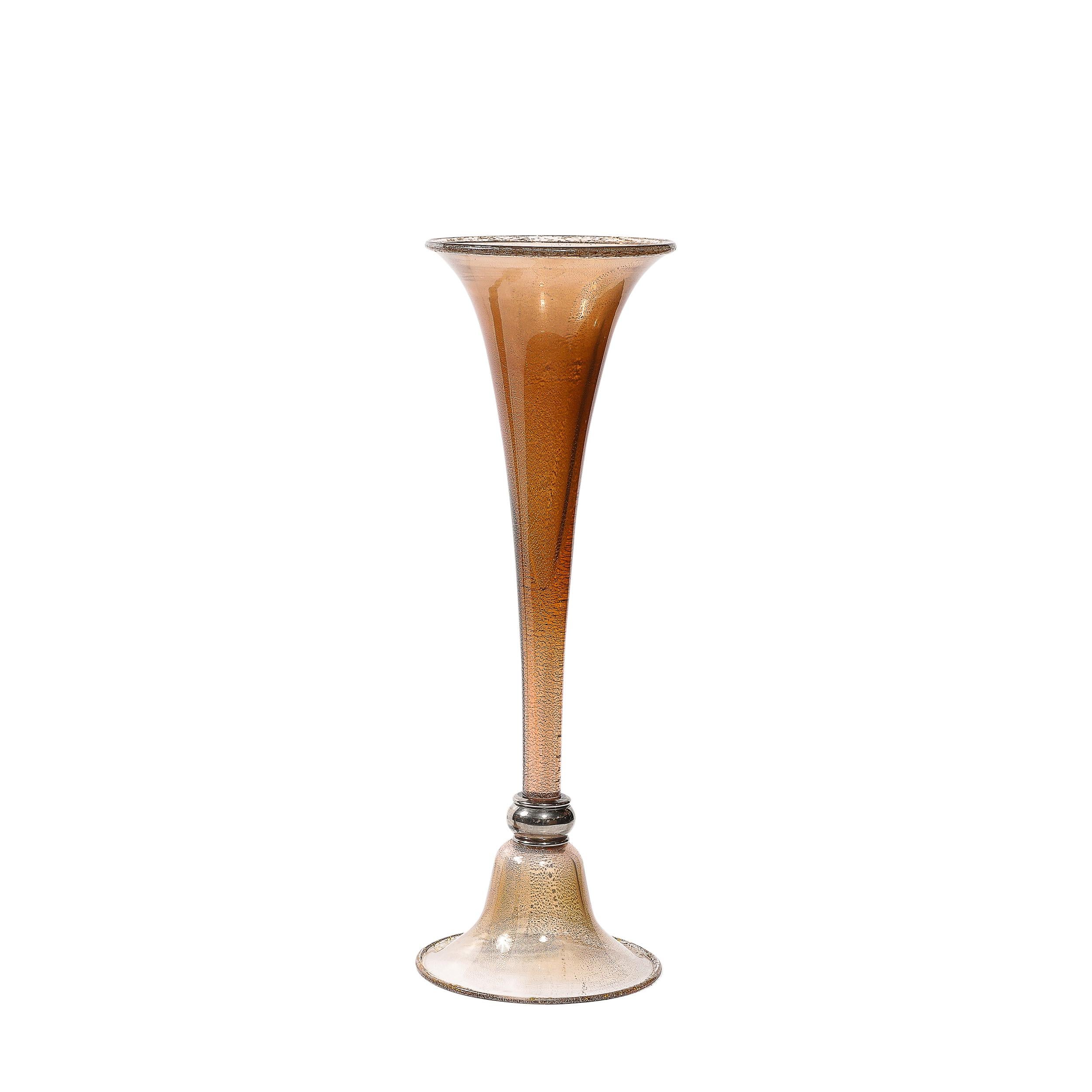 Mid-Century moderno Vasi sfalsati in vetro di Murano soffiato a mano in bronzo fumé di Seguso Vetri d'Arte in vendita