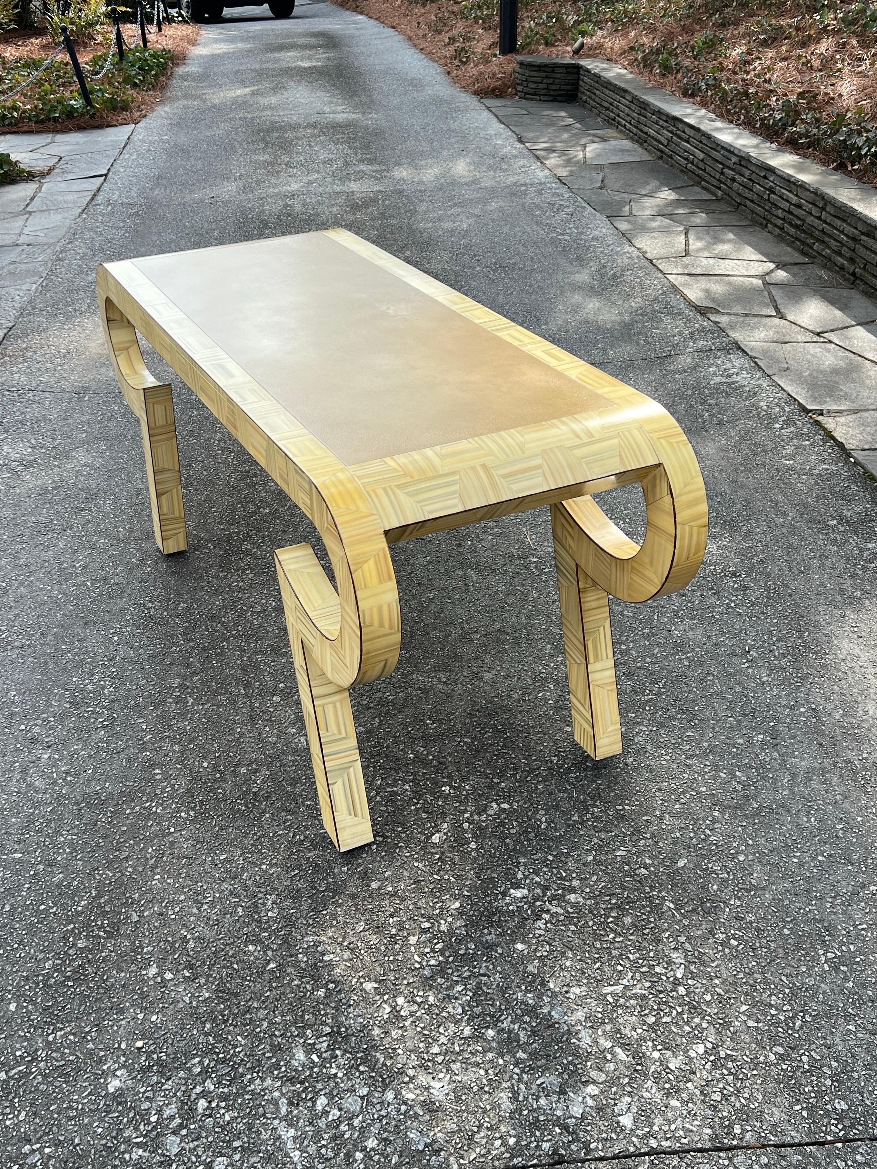 Asombrosa Consola/Escritorio de Alessandro para Baker, Italia, c 1980 - Pareja Disponible en venta 3