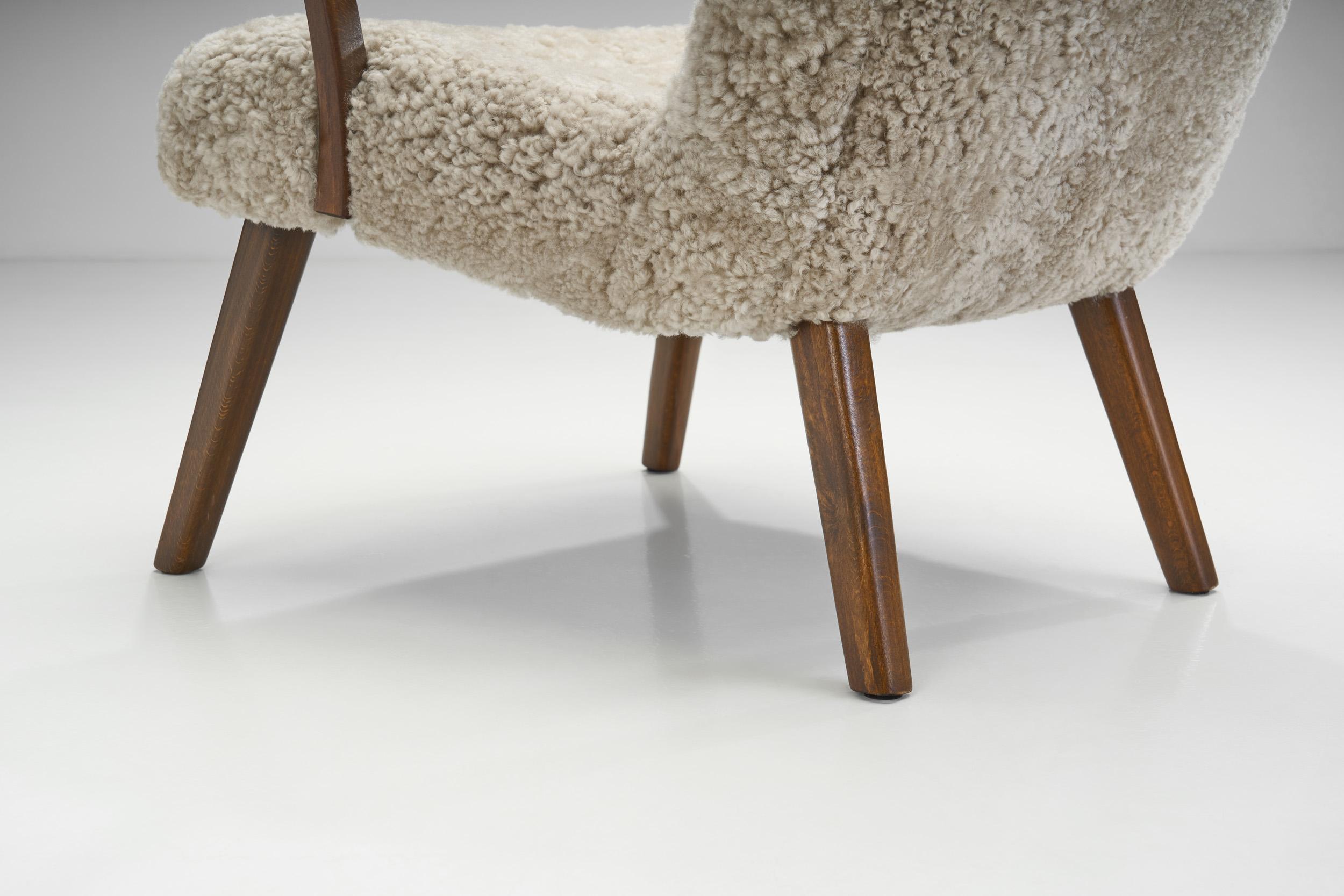 Stained Beech Easy Chairs in Sheepskin by a Danish Cabinetmaker, Denmark 1940s For Sale 10