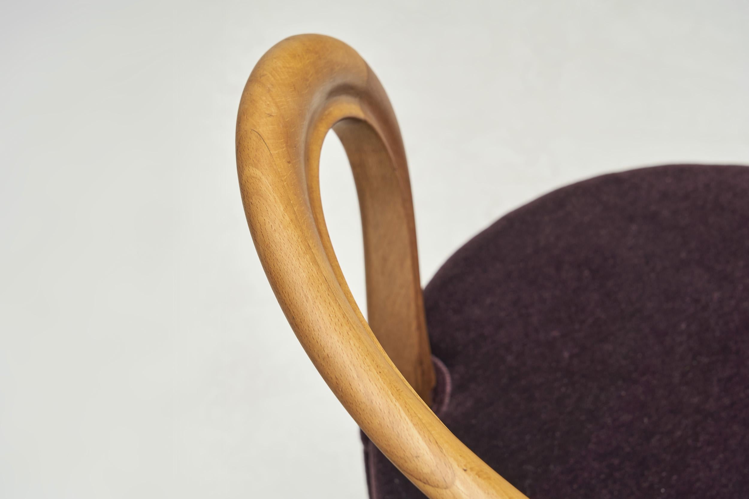 Sedia laterale in Beeche macchiato con sedile imbottito, Europa, XIX secolo ca. in vendita 4