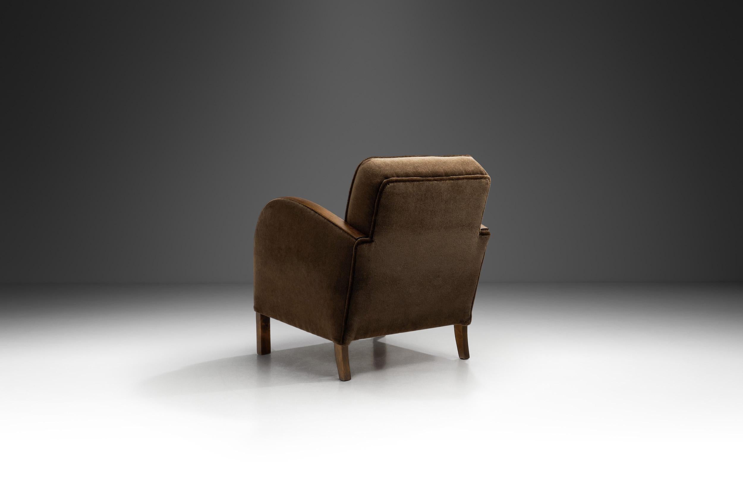 European Stained Birch Art Deco Armchair, Europe ca 1930s