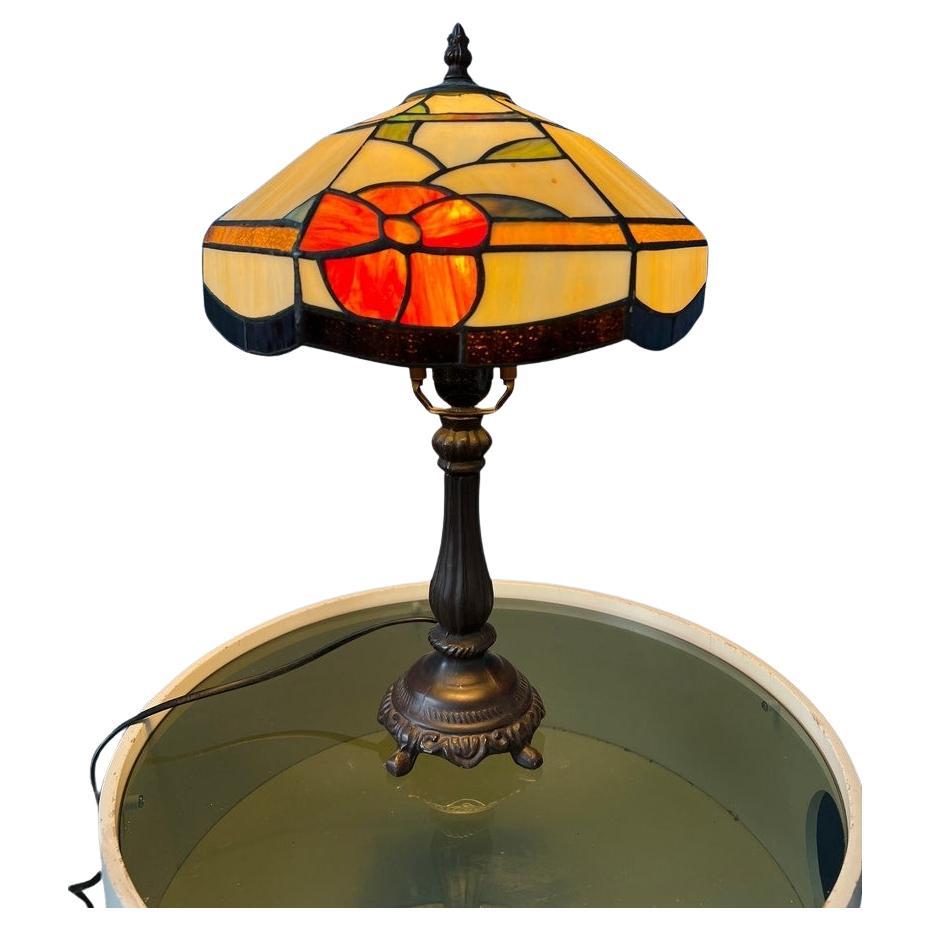 Glasmalerei-Tischlampe im Tiffany-Stil im Art-déco-Stil, 1970er Jahre
