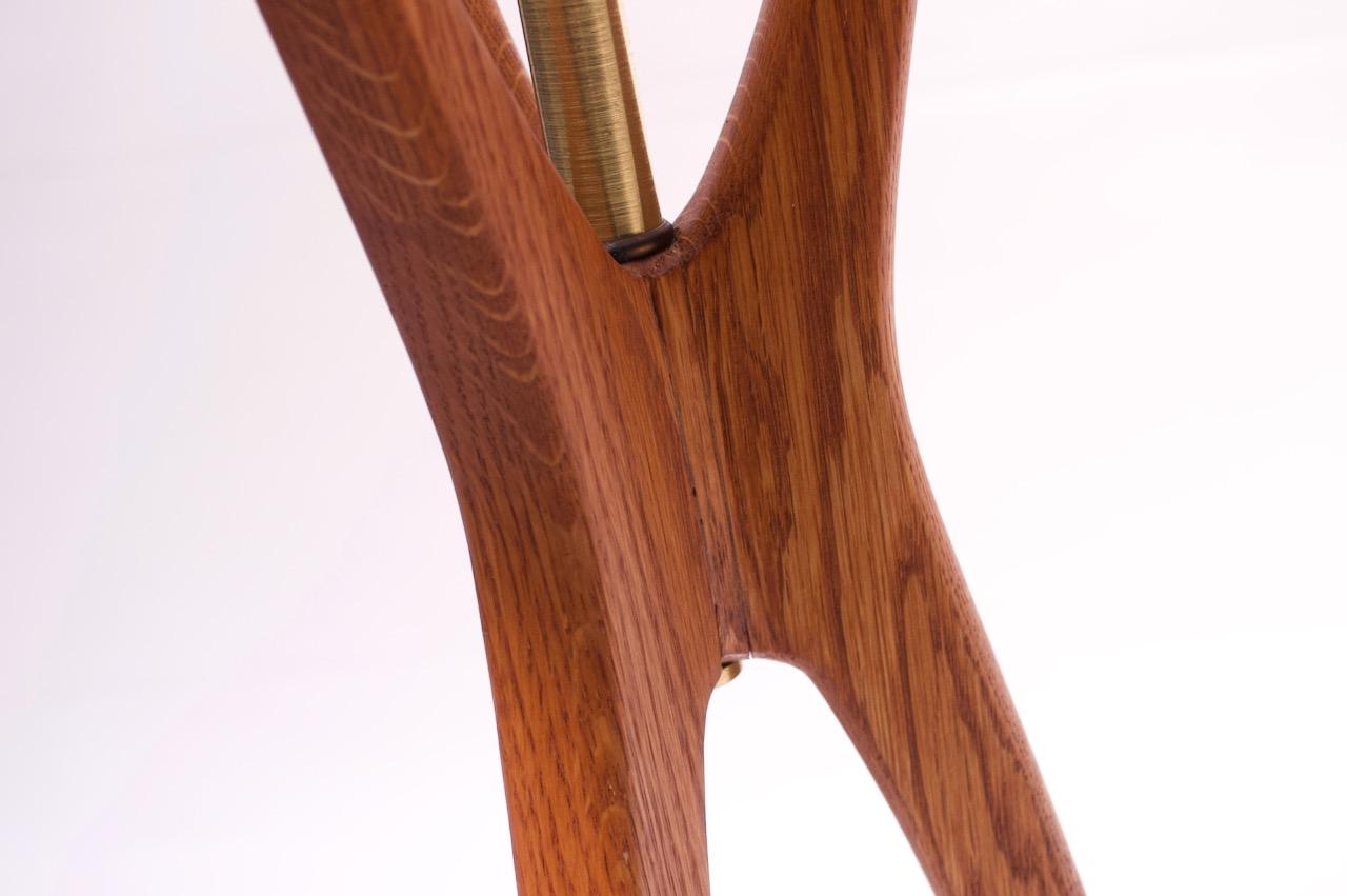 Stained Oak Tripod Table Lamp with Diffuser and Shade by Gerald Thurston For Sale 7
