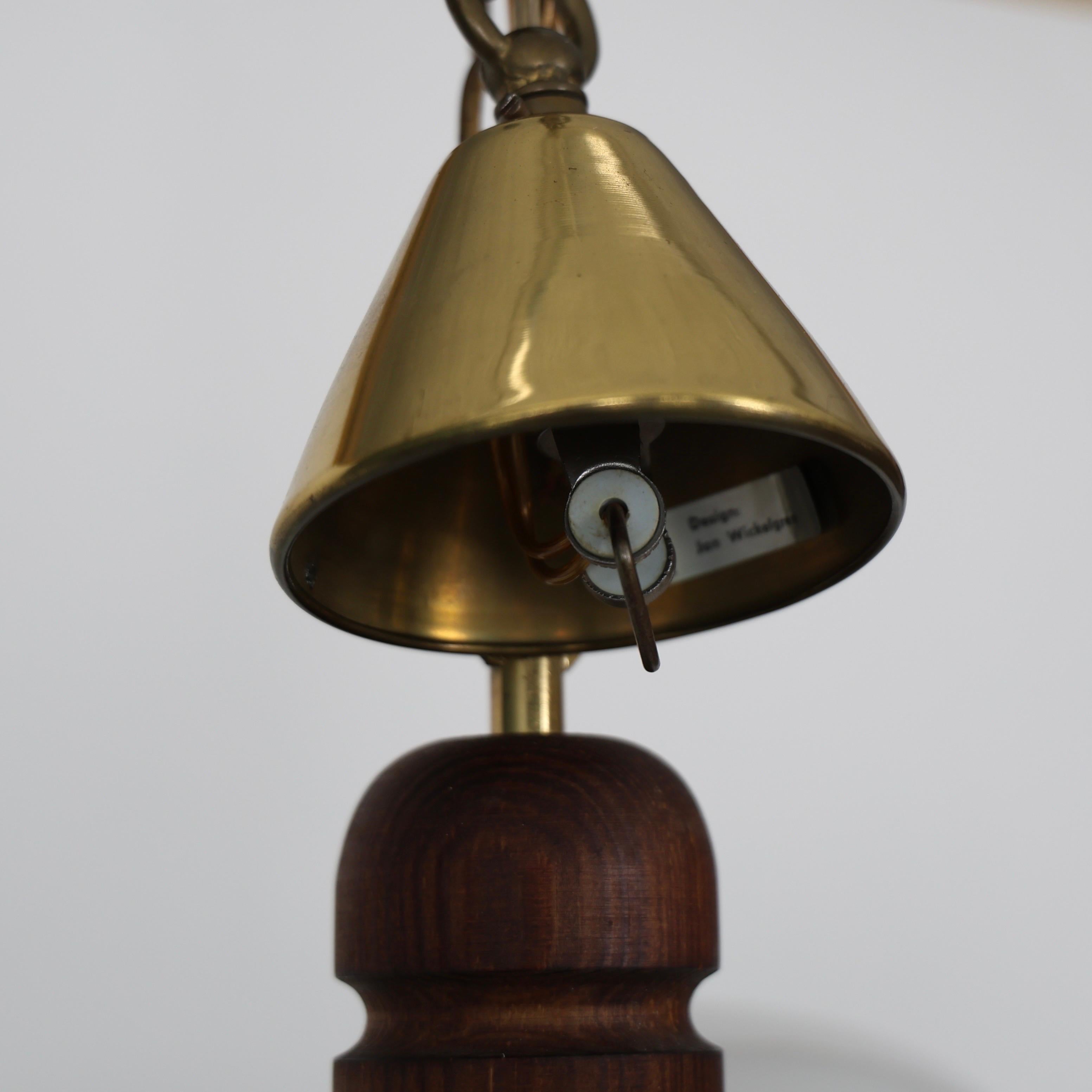Lampadario in legno di pino macchiato di Jan Wickelgren, anni '70, Svezia in vendita 7