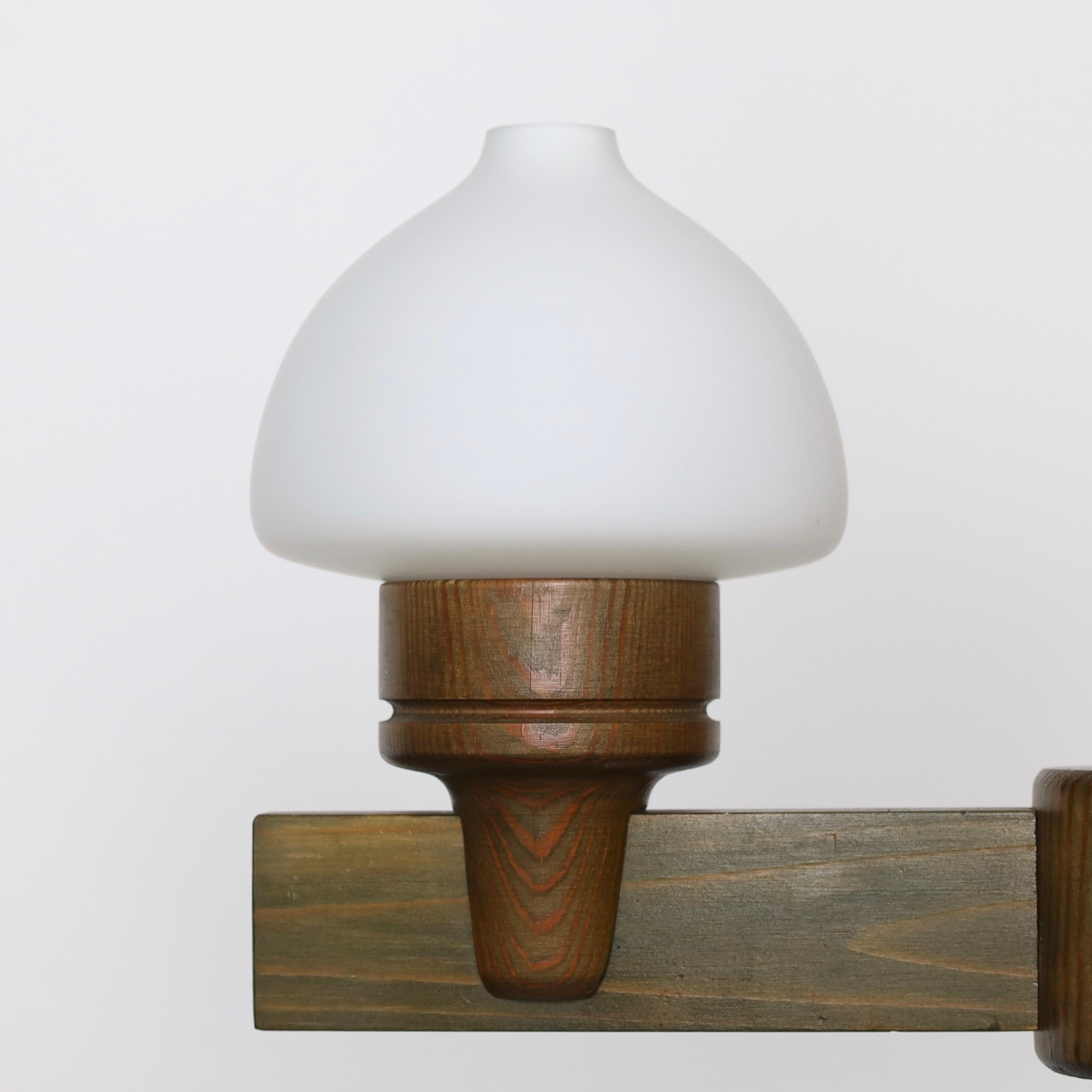 Lustre en bois de pin teinté Uno Dahlen pour Aneta, Suède, 1970 en vente 3