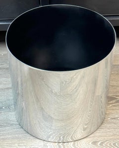 Jardinera/ Base de mesa de tambor inoxidable de Paul Mayen para Habitat