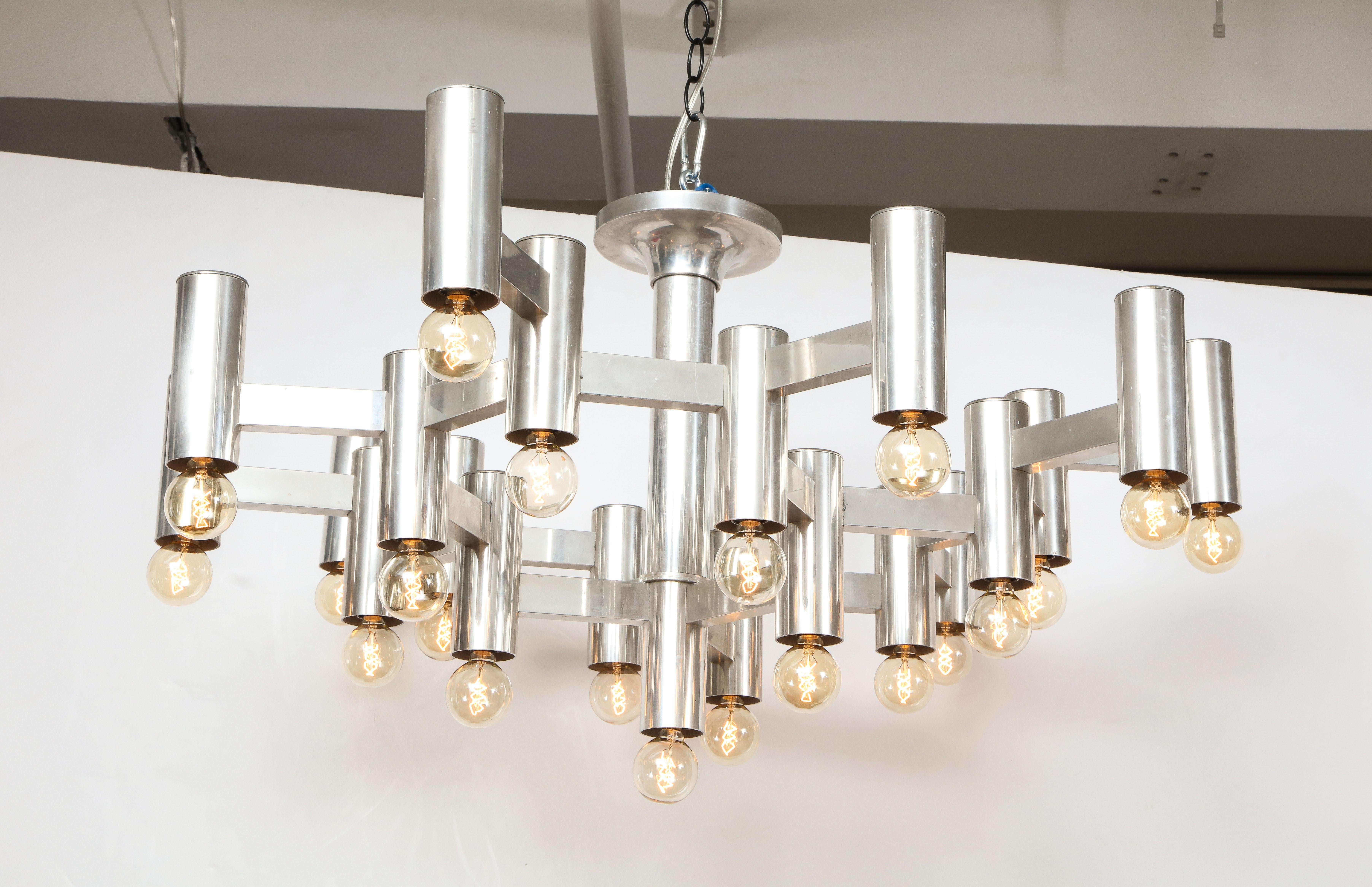 Stainless Steel Alveolus Chandelier by Gaetano Sciolari, Italy, c. 1970s In Good Condition For Sale In New York City, NY