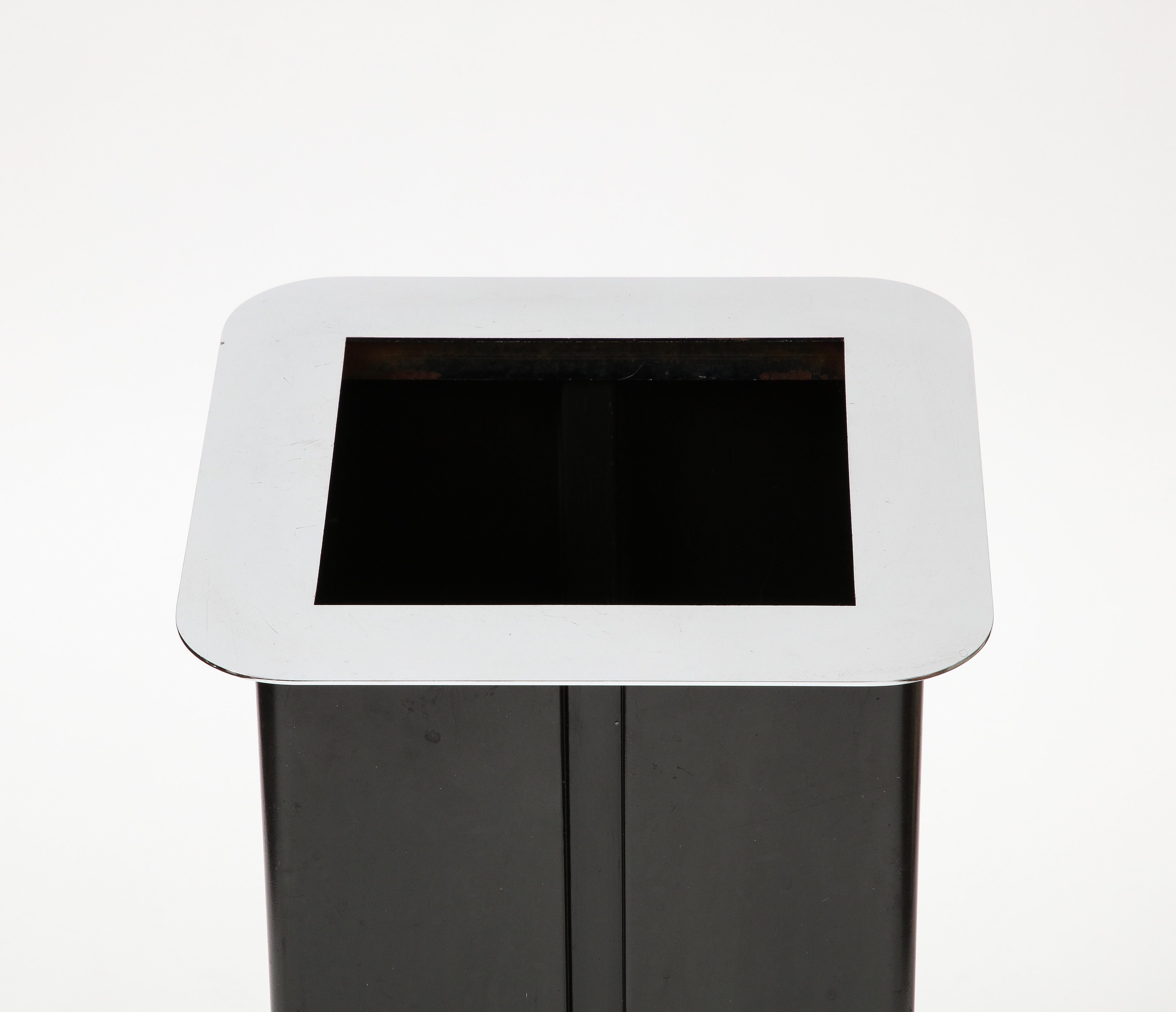 Metà XX secolo Portaombrelli in acciaio inossidabile e acciaio scurito, Italia, c.C. 1960 in vendita