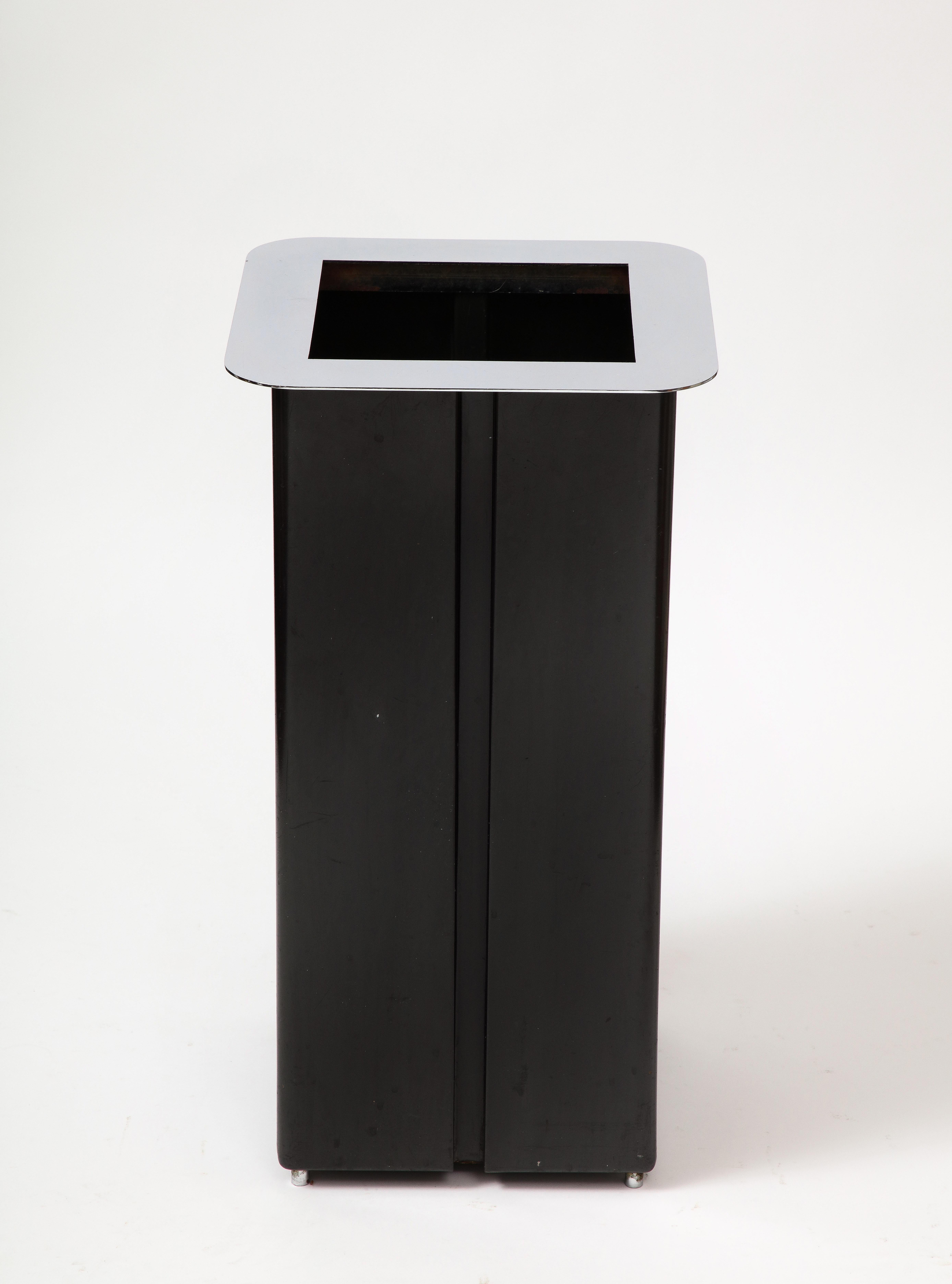 Acciaio Portaombrelli in acciaio inossidabile e acciaio scurito, Italia, c.C. 1960 in vendita