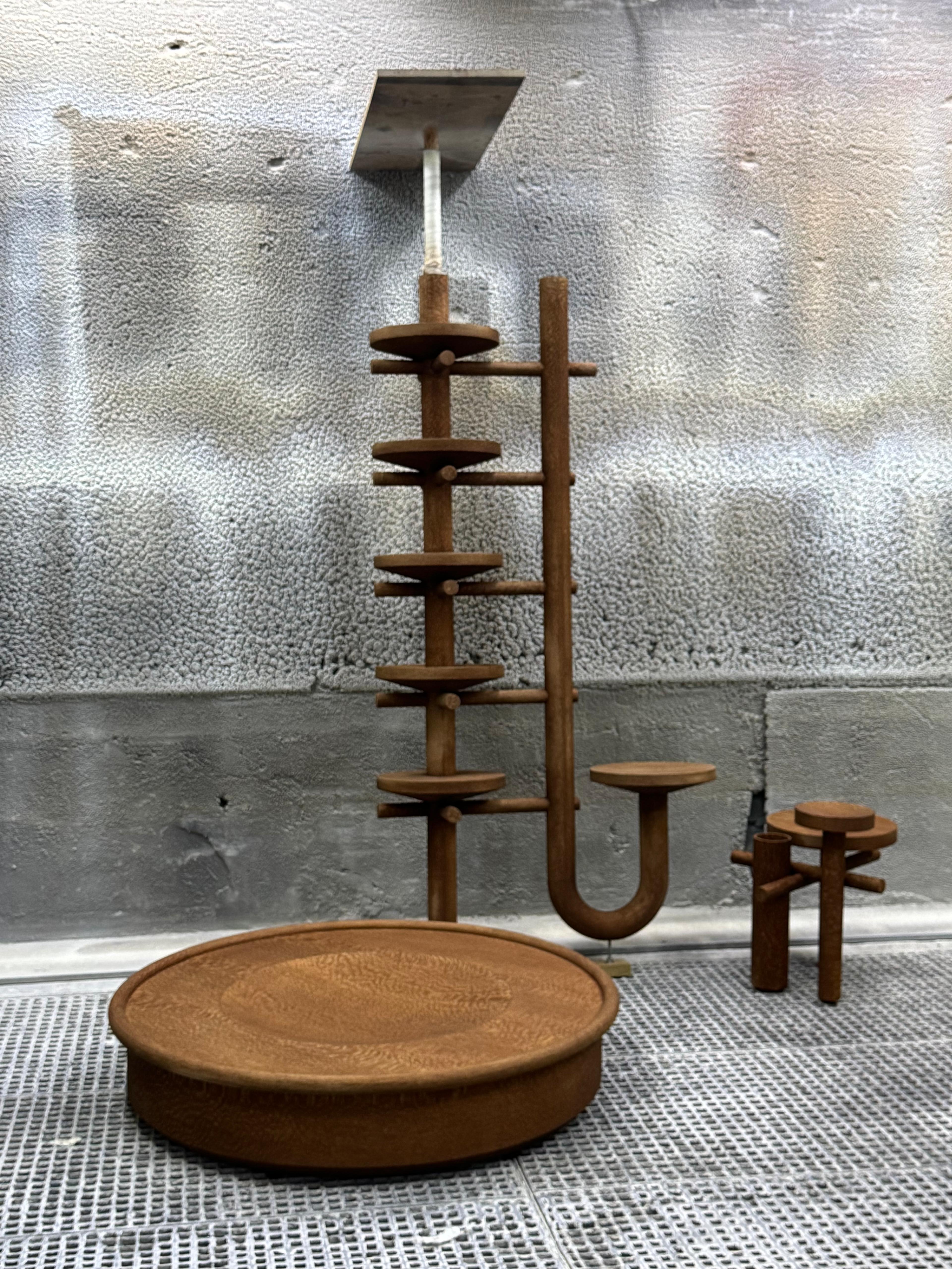 Totem in acciaio inossidabile e pelo di cavallo di Studio A Lugo in vendita 1