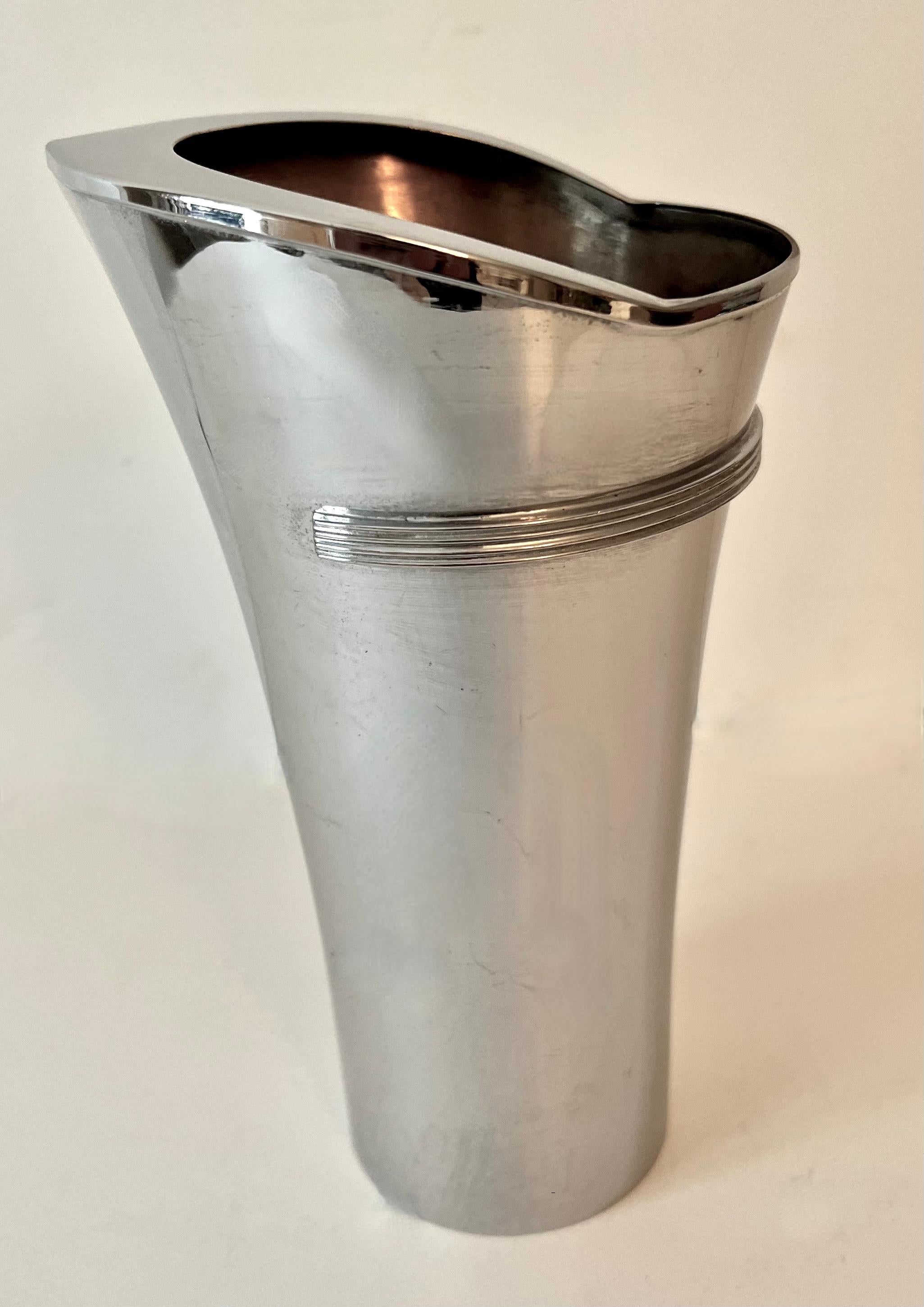 20th Century Stainless Steel Art Deco Cocktail Pourer by Chase For Sale