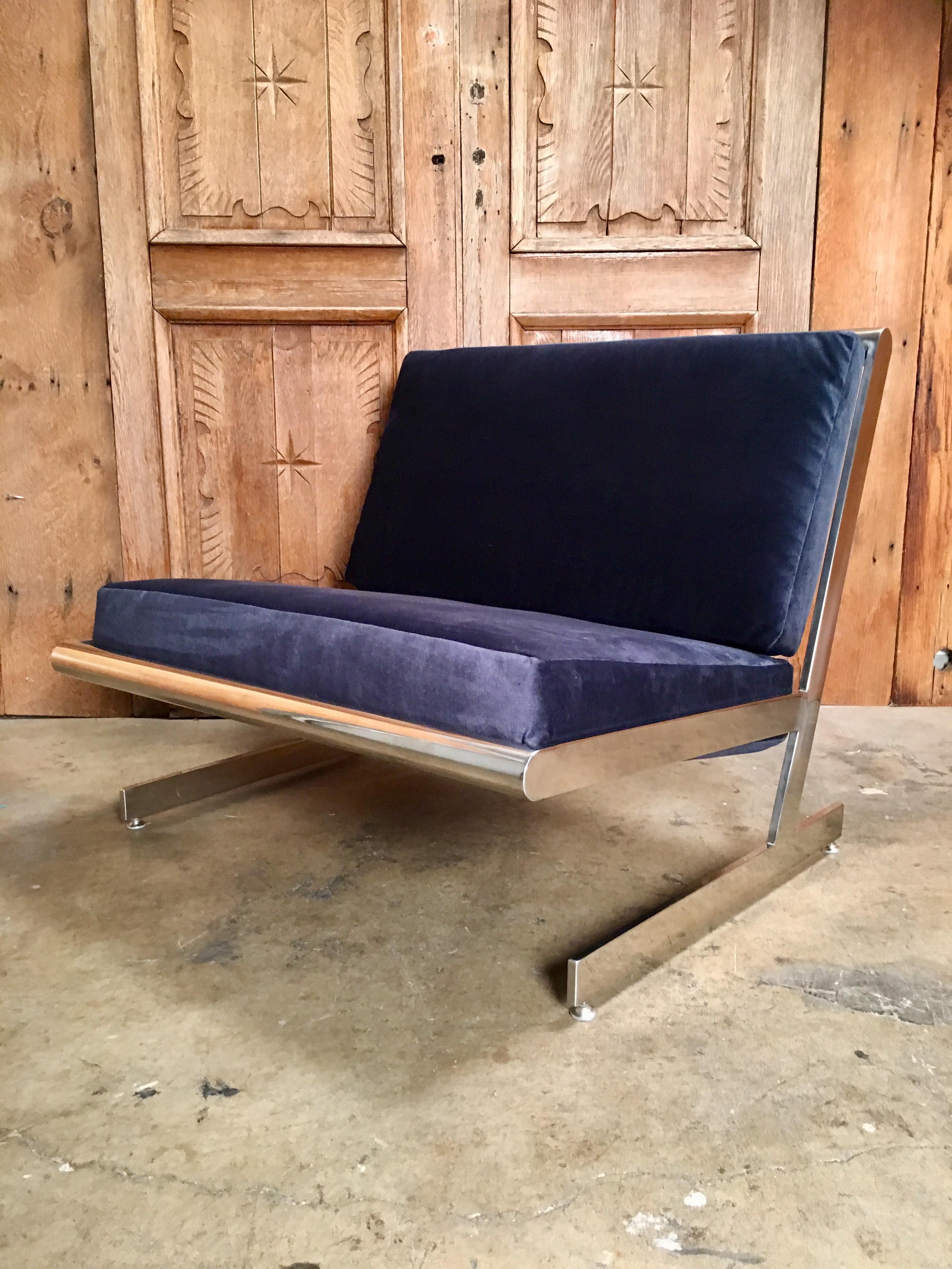Stainless Steel Cantilevered Lounge Chair 4