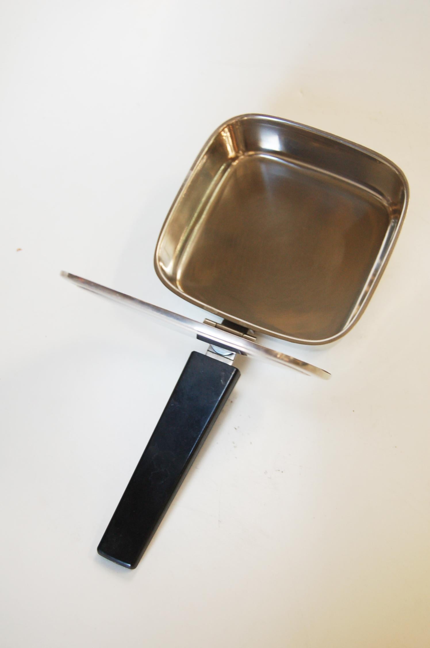 Stainless Steel Crumb Catcher Ashtray Butler Bakelite Handle Made in Sweden For Sale 1