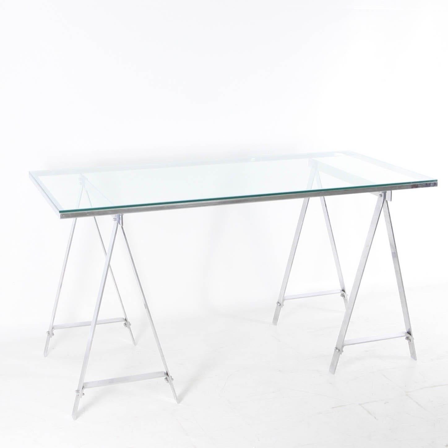Stainless steel desk circa 1970 In Excellent Condition For Sale In Isle Sur Sorgue, FR