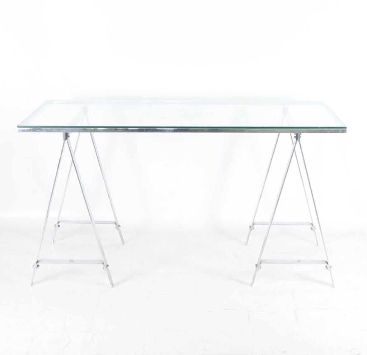 Bureau en acier inoxydable vers 1970 en vente 2
