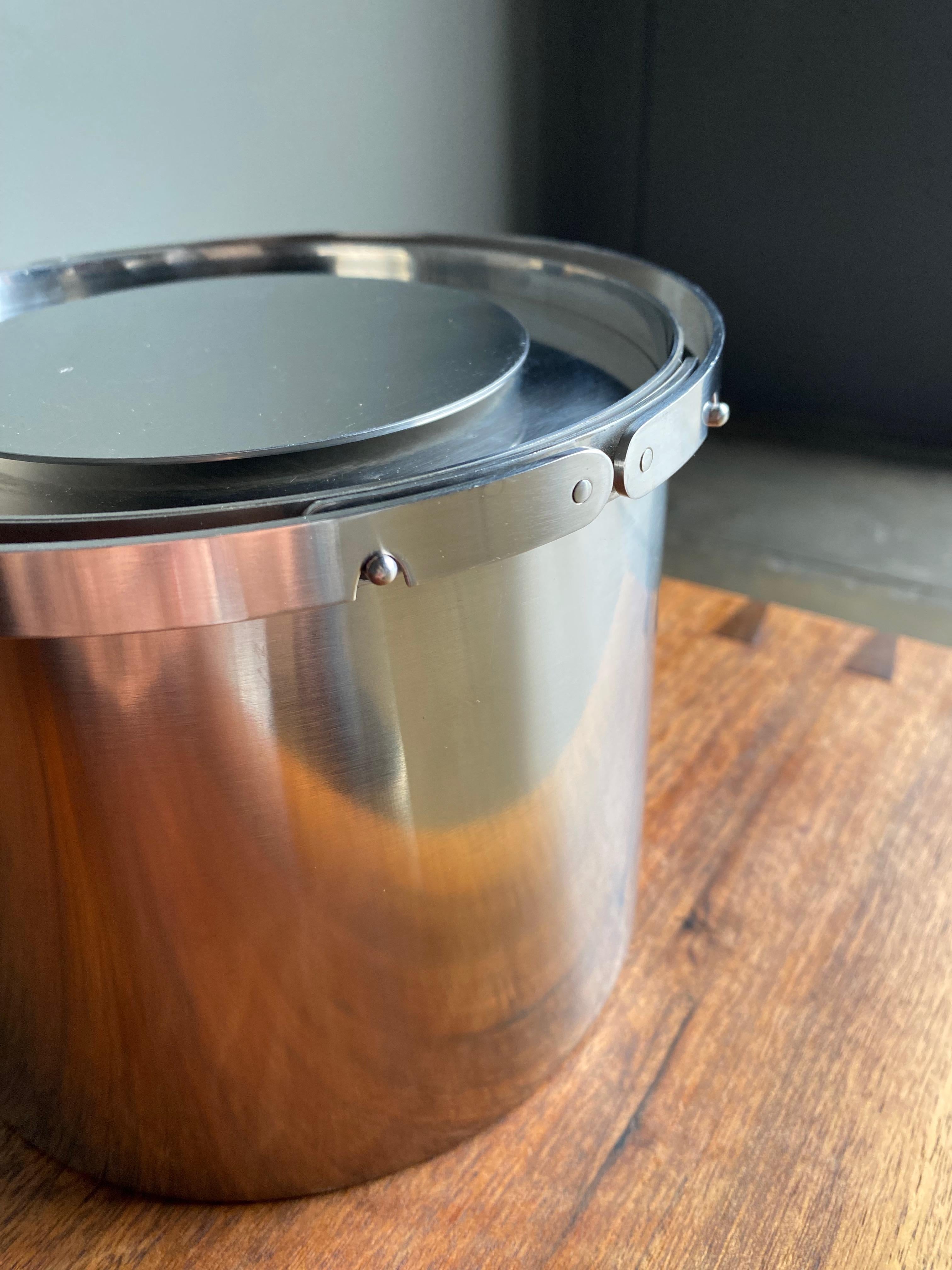 Seau à glace en acier inoxydable d'Arne Jacobsen pour Stelton, Danemark, années 1960 en vente 5