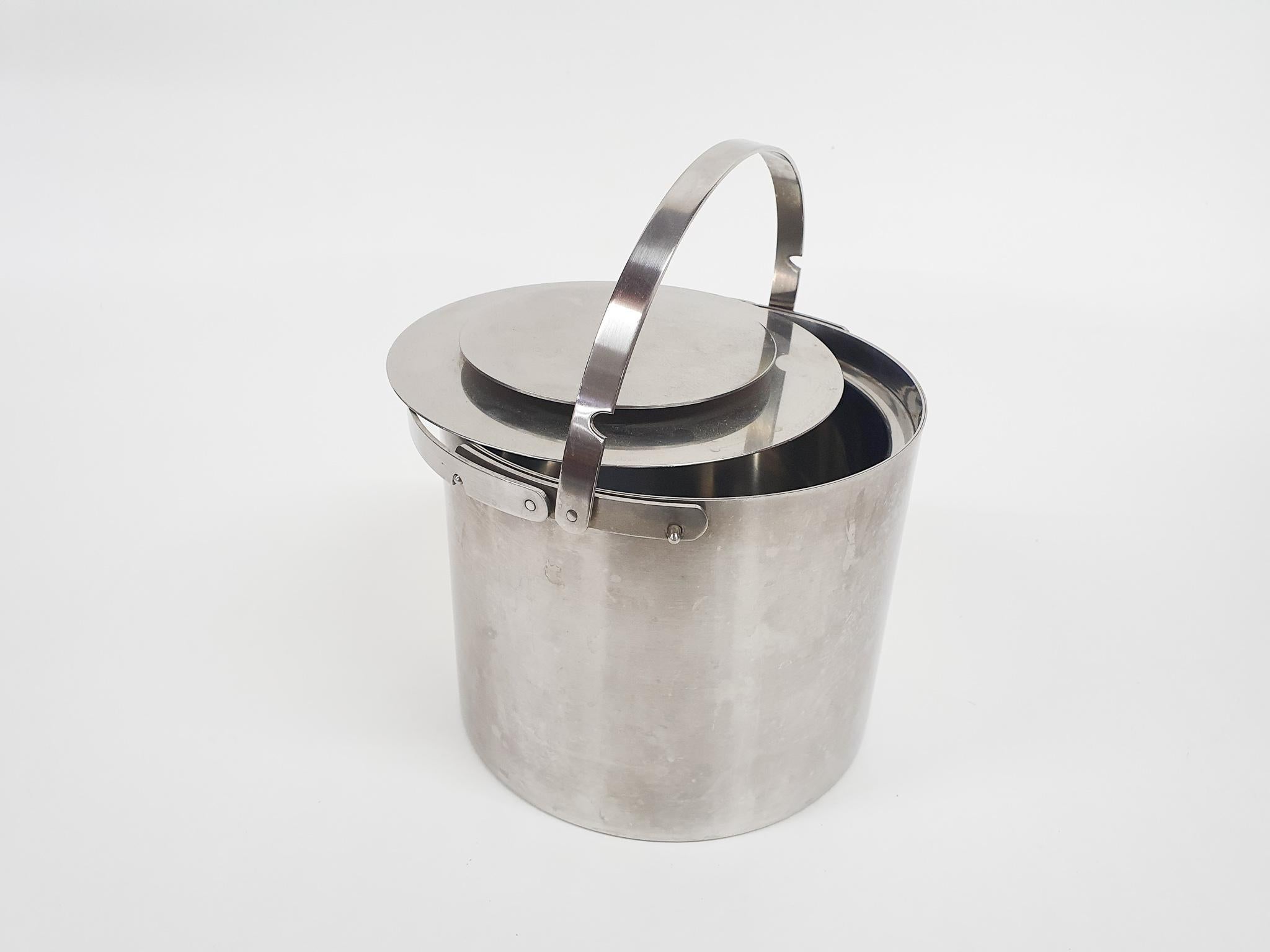 Stainless Steel Ice Bucket by Arne Jacobsen for Stelton, Denmark, 1960's In Good Condition For Sale In Amsterdam, NL