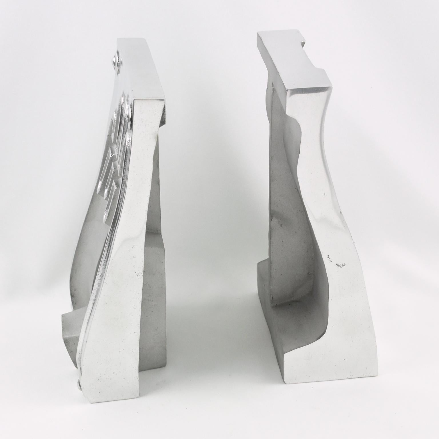 Edelstahl Industrielle Handhandschuhe-Skulptur-Buchstützen aus Edelstahl, Paar im Zustand „Hervorragend“ im Angebot in Atlanta, GA