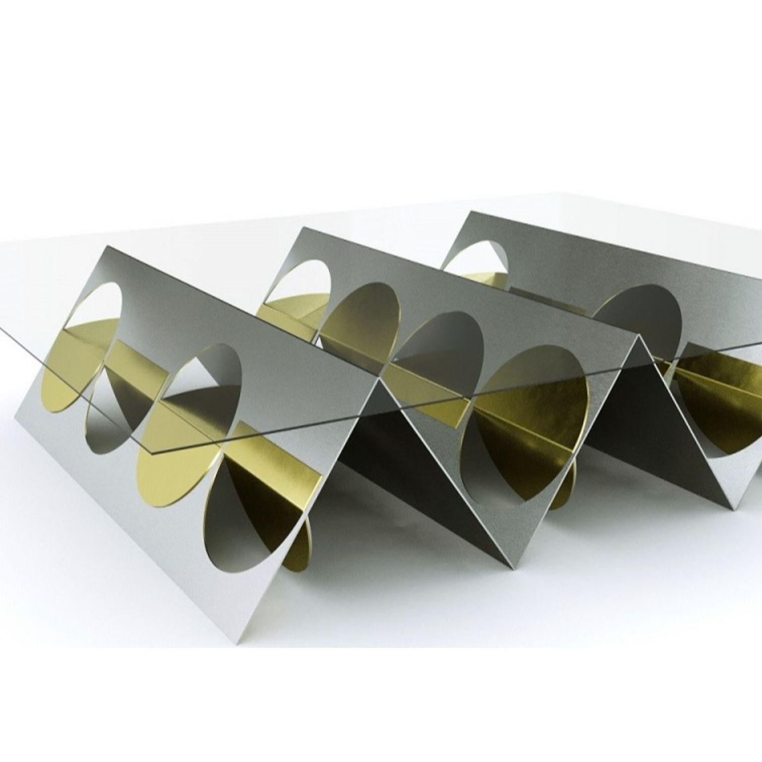 Moderne Table basse pyramide inversée en acier inoxydable d'Ana Volante Studio en vente