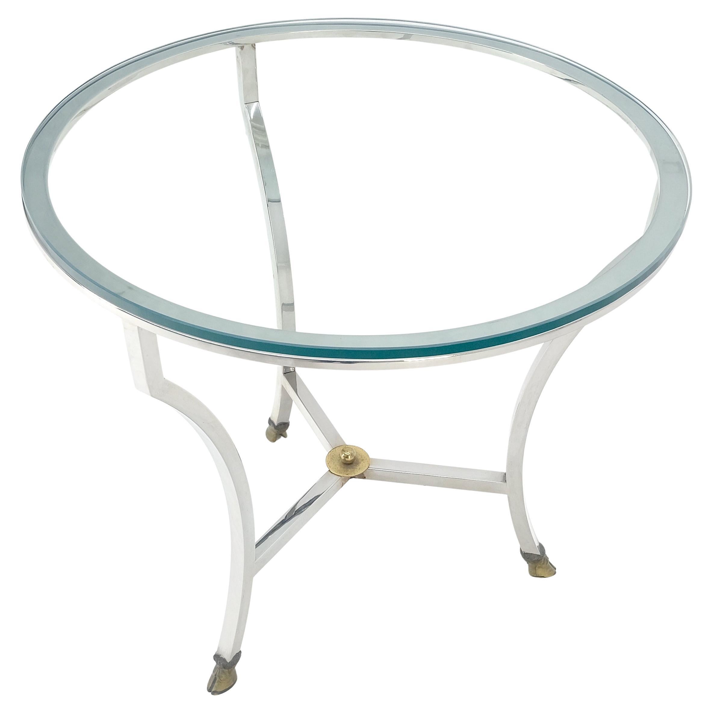 Lampe d'appoint italienne ronde de 24 pouces avec plateau en verre et pieds en sabot en laiton