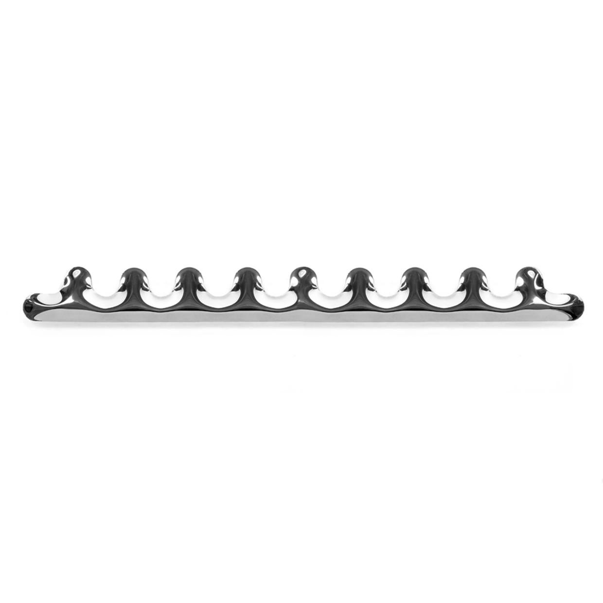 Appendiabiti kamm 9 in acciaio inox di Zieta
Dimensioni: D 6 x L 128 x H 13 cm 
Materiale: acciaio inossidabile. 
Finitura: lucida. 
Disponibile nei colori: grigio beige, nero lucido, grafite, acciaio inossidabile, bianco lucido, oro fiammato e blu