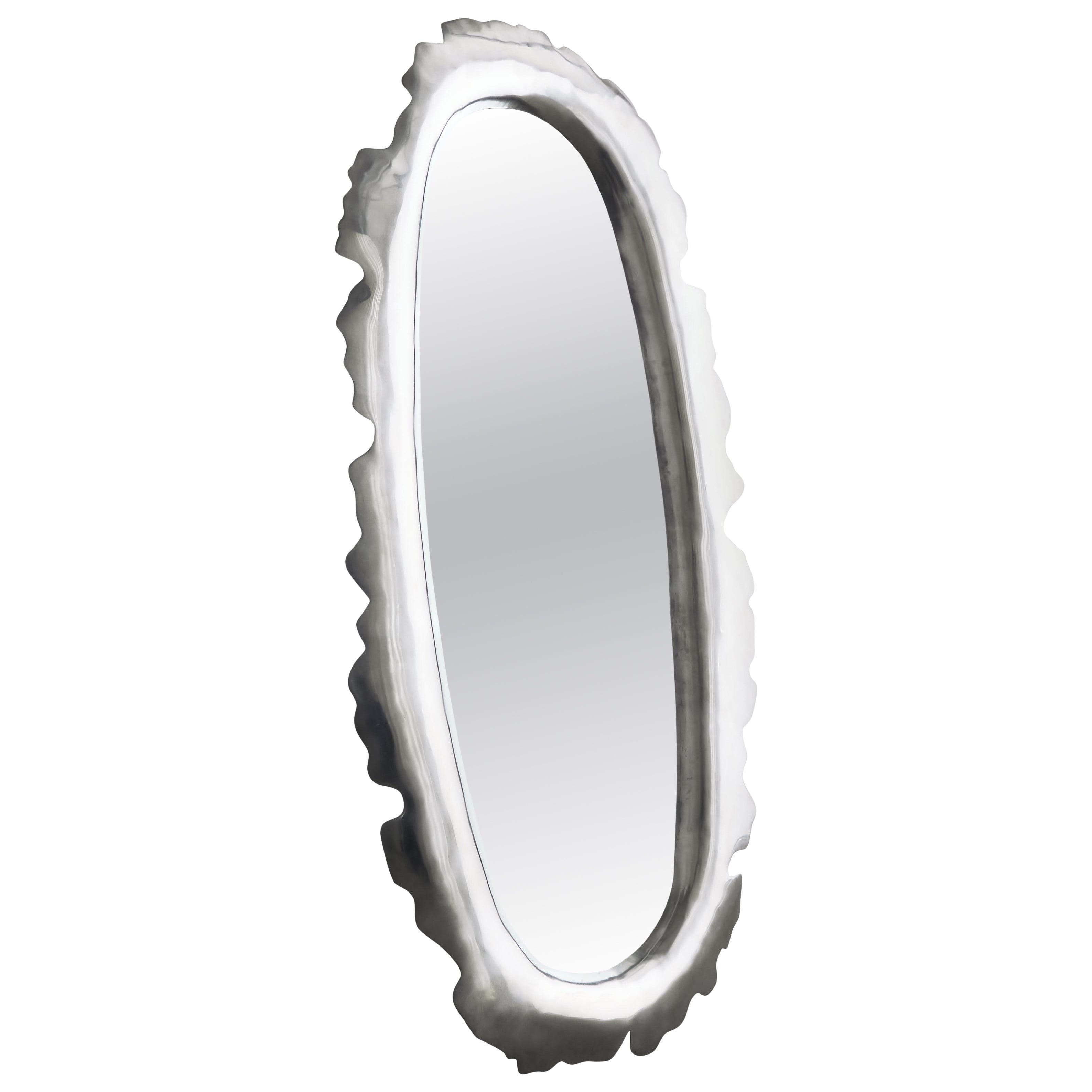 Miroir en acier inoxydable, bordure amorphe/sculpturale