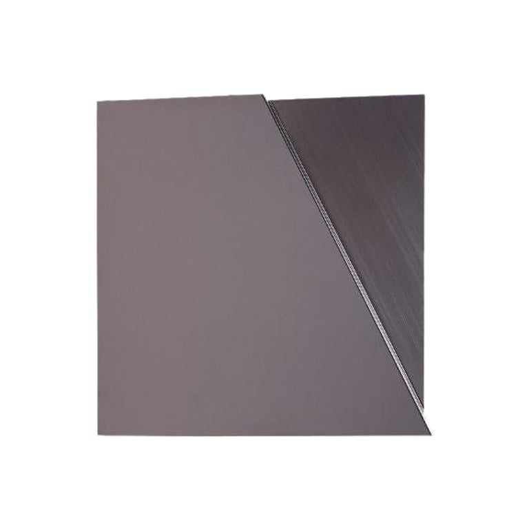 Miroir en acier inoxydable, carré noir en onyx de Theodora Alfredsdottir