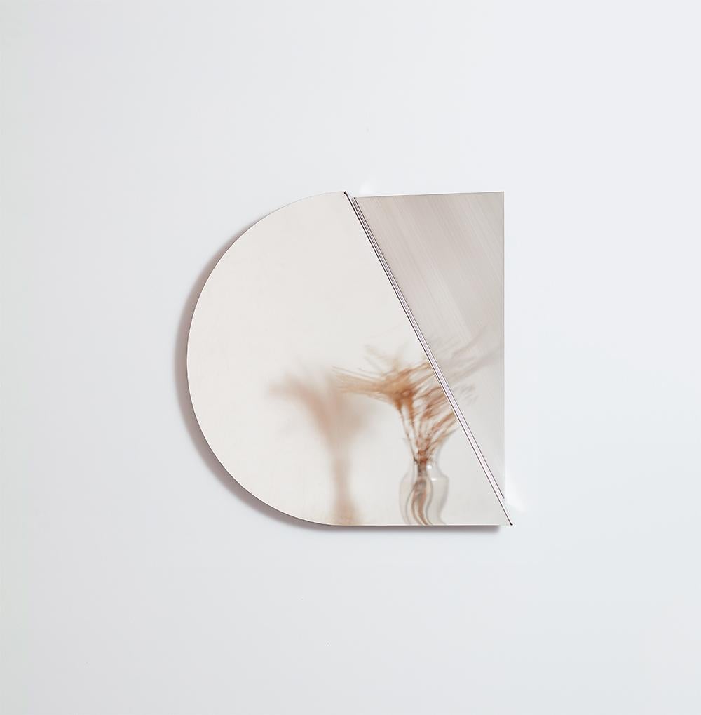 Miroir en acier inoxydable - carré Neuf - En vente à London, GB