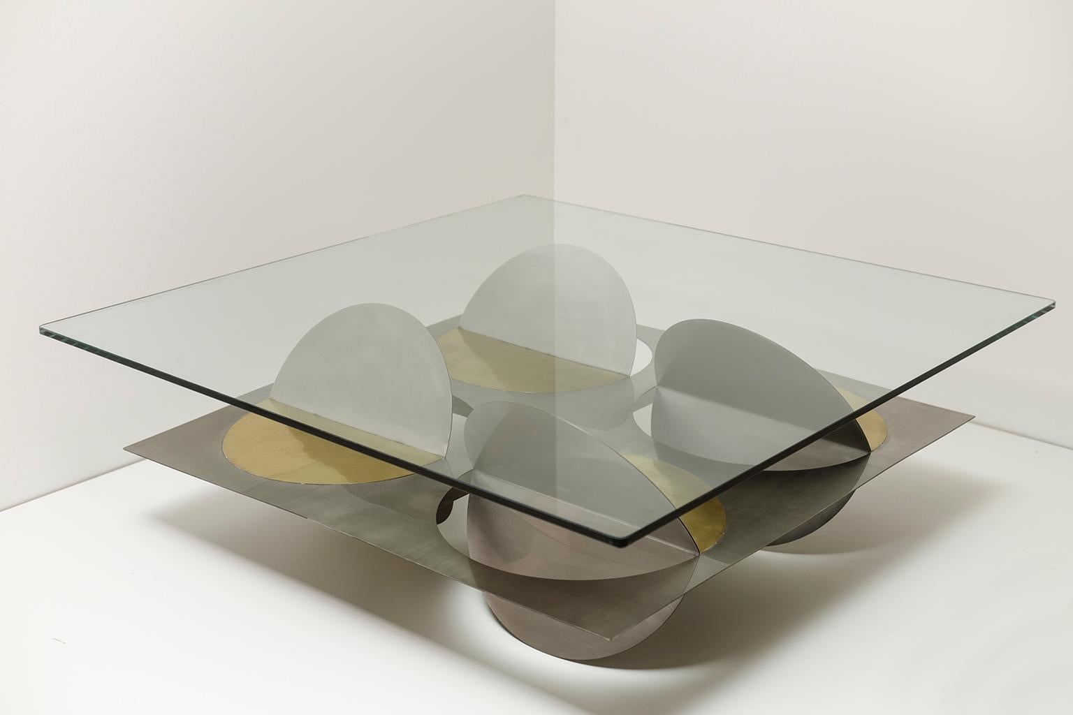 Stainless steel Moonsky coffee table by Ana Volante Studio
The Moon Collection
Dimensions: L 120 x W 120 x H 45 cm
Materials: Stainless steel, brass, glass on top

Ana Volante, founder of Ana Volante Studio, is a Venezuelan designer specialized