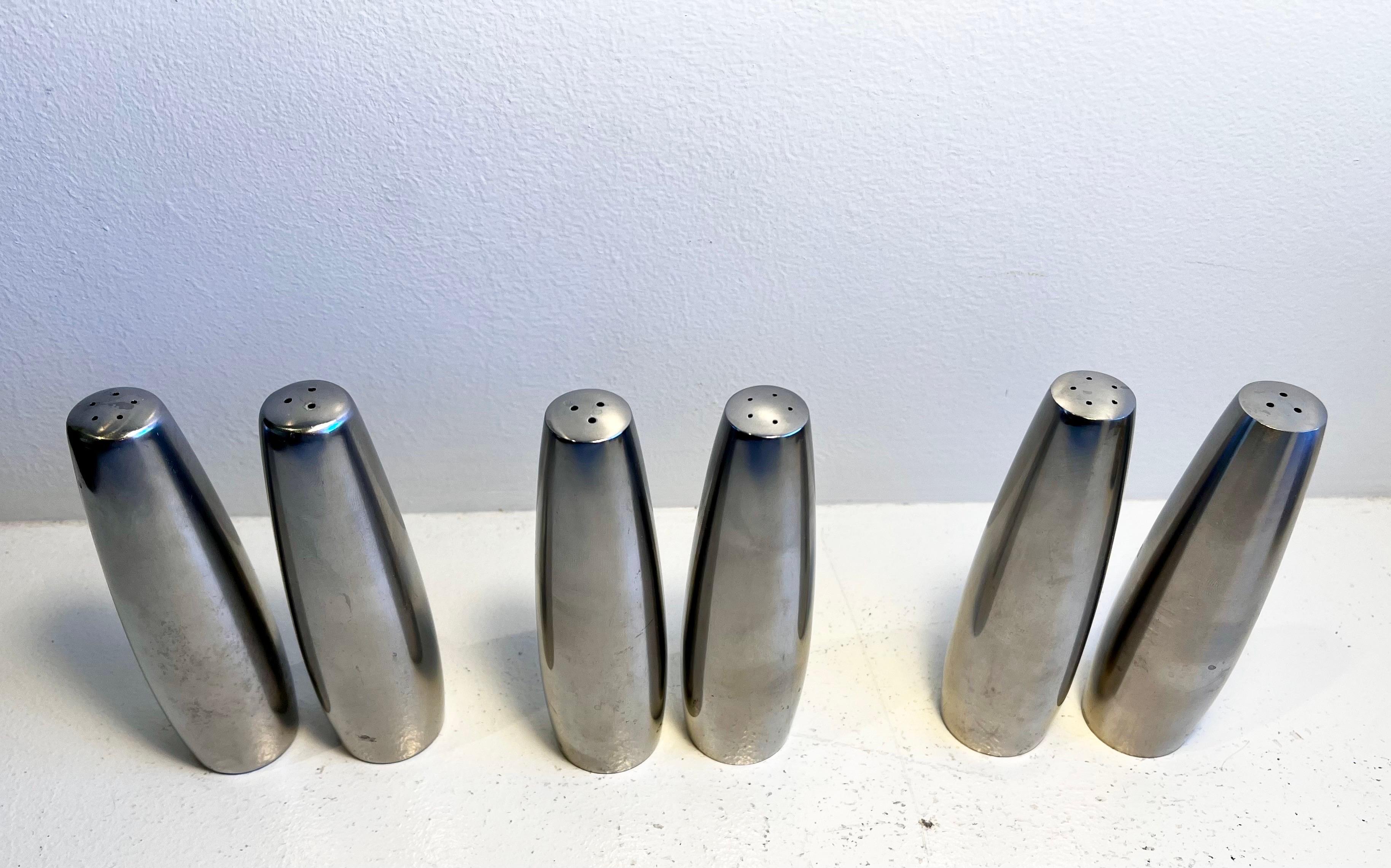 Salero y pimentero de acero inoxidable de Jens Quistgaard para Dansk Designs en Bueno estado para la venta en Philadelphia, PA