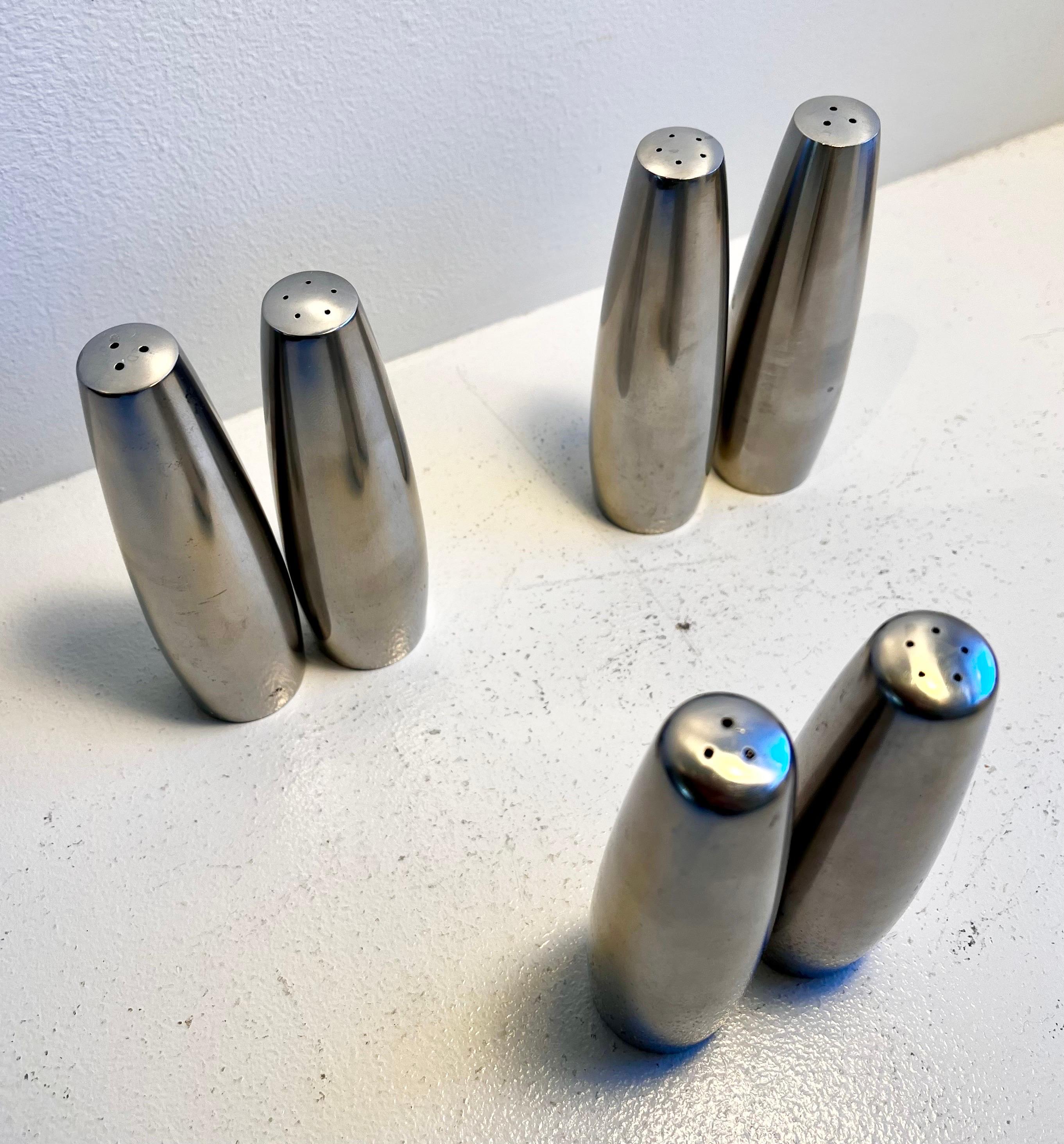 Salero y pimentero de acero inoxidable de Jens Quistgaard para Dansk Designs en venta 1