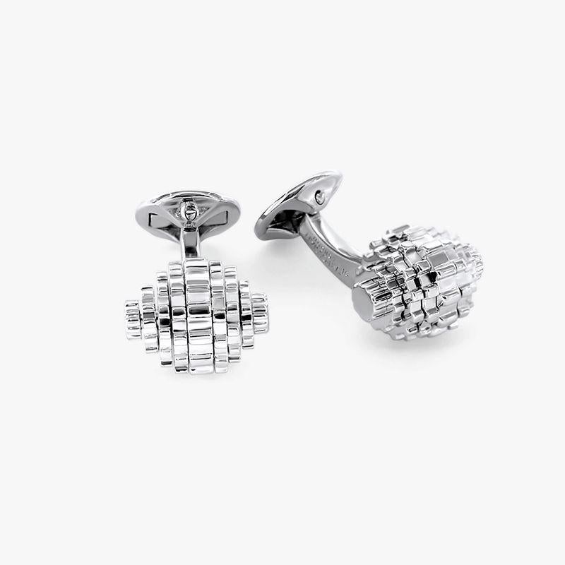 Stainless Steel Sphere Gear Cufflinks

Combining the modern chic of our watch gear components with the novelty of the moving cufflinks, each cufflink recreates a classic sphere shape with a series of rhodium plated base metal gears in varying sizes,
