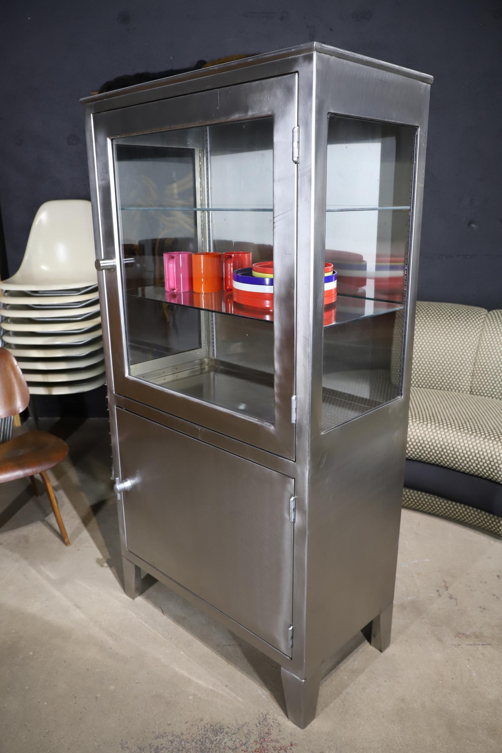 Stainless Steel Storage Cabinet Bar 2