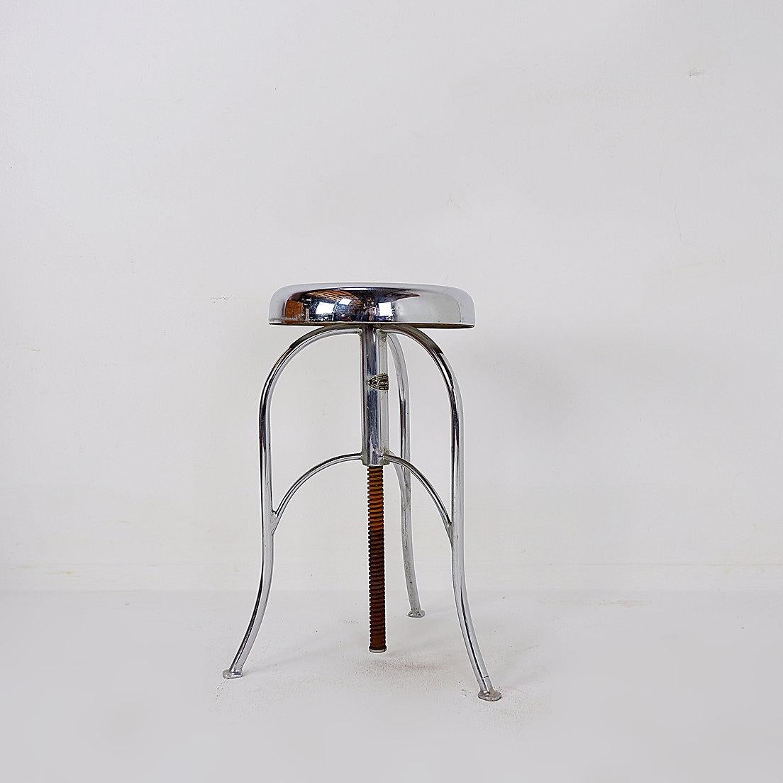 Tabouret médical pivotant en acier inoxydable en vente 7