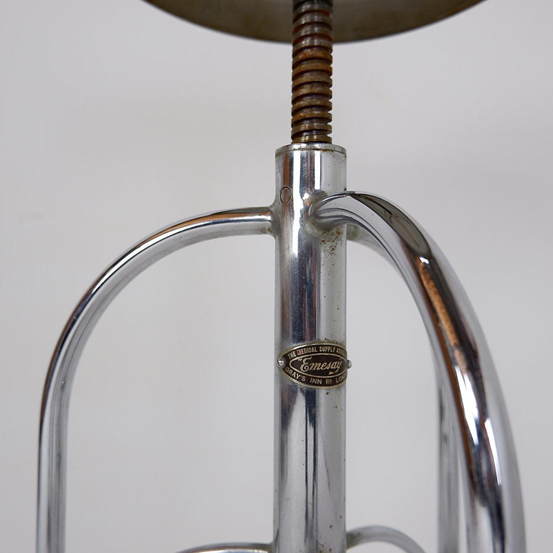 Tabouret médical pivotant en acier inoxydable en vente 8