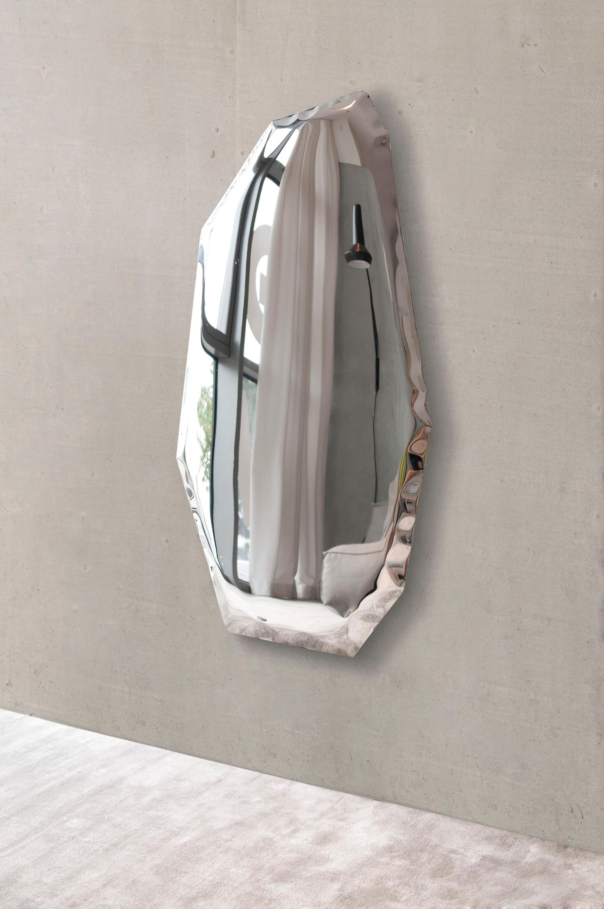 Edelstahl Tafla C3 Skulpturaler Wandspiegel von Zieta im Angebot 1