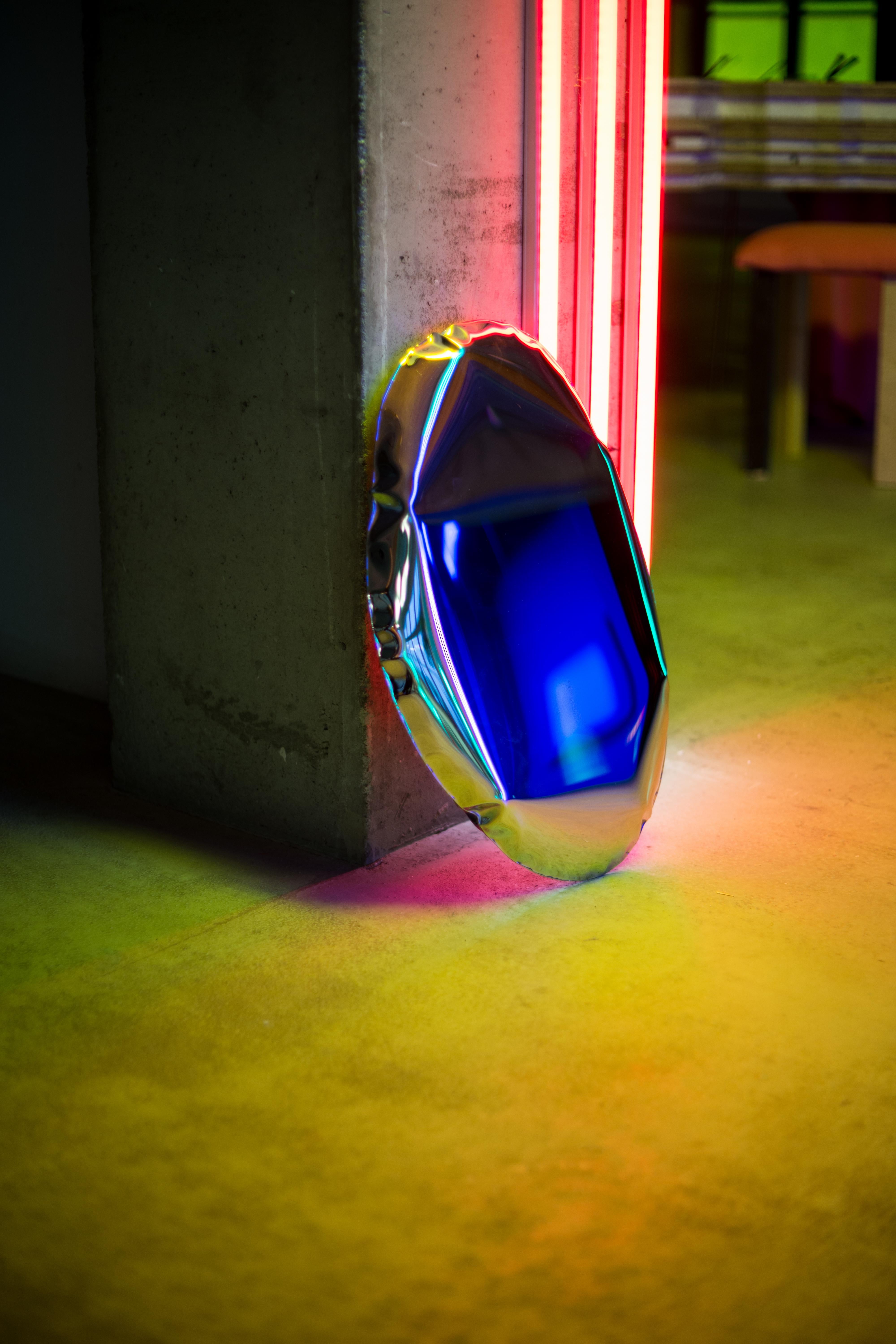 Miroir mural Tafla O1 en acier inoxydable de Zieta Neuf - En vente à Geneve, CH