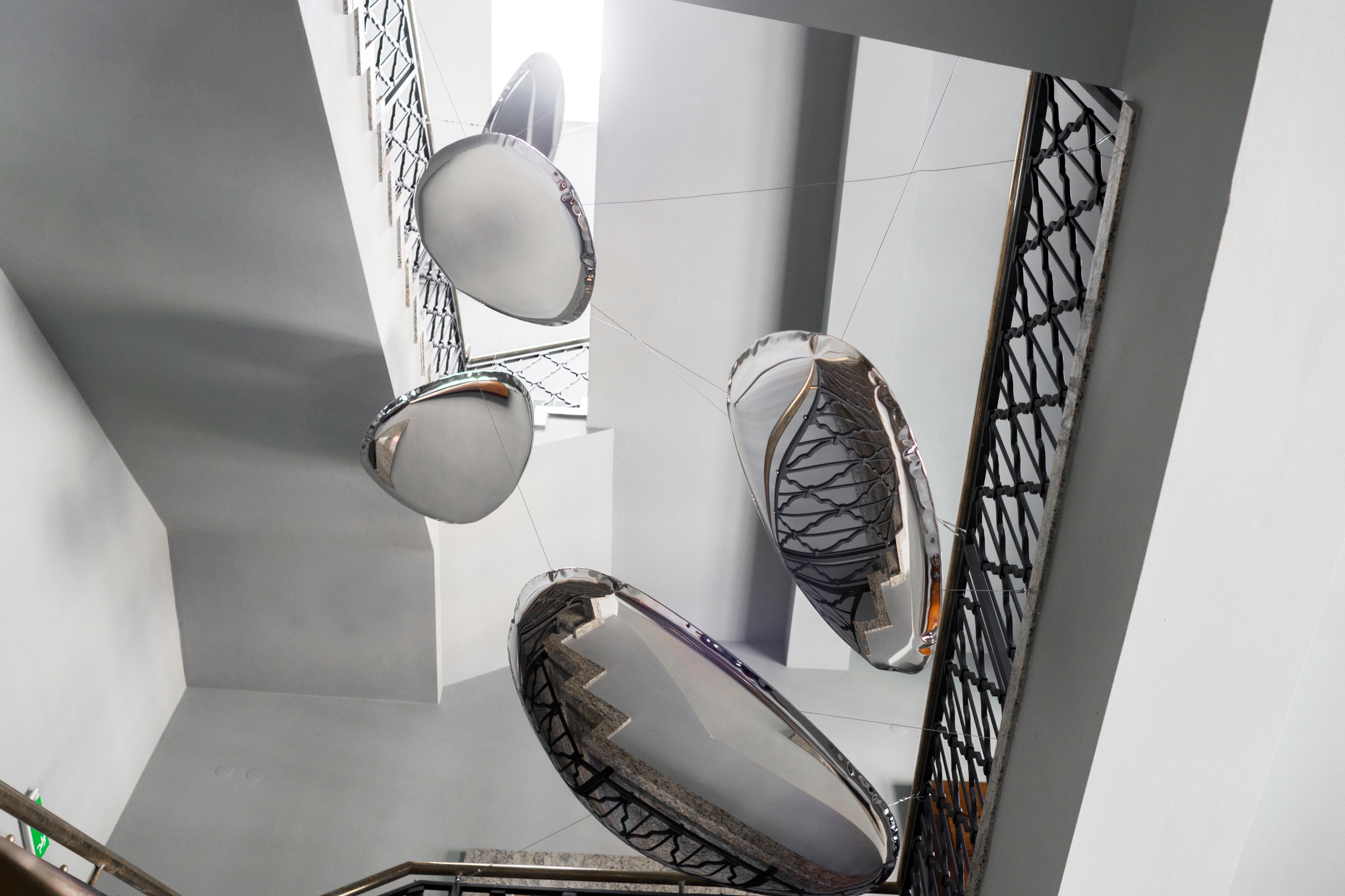 Specchio da parete Tafla O4 in acciaio inox di Zieta in vendita 4
